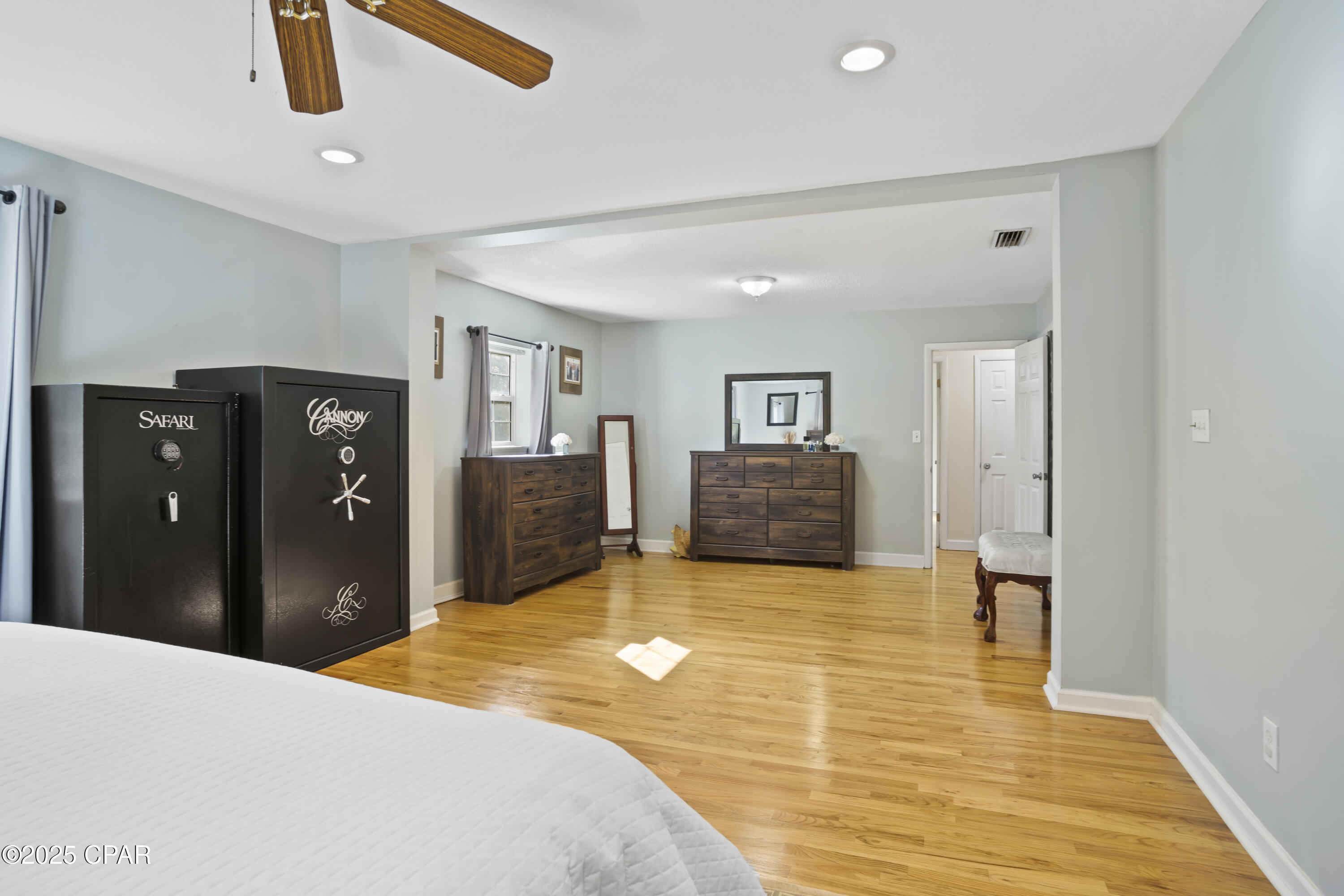 Listing photo id 29 for 585 Chigger Lane