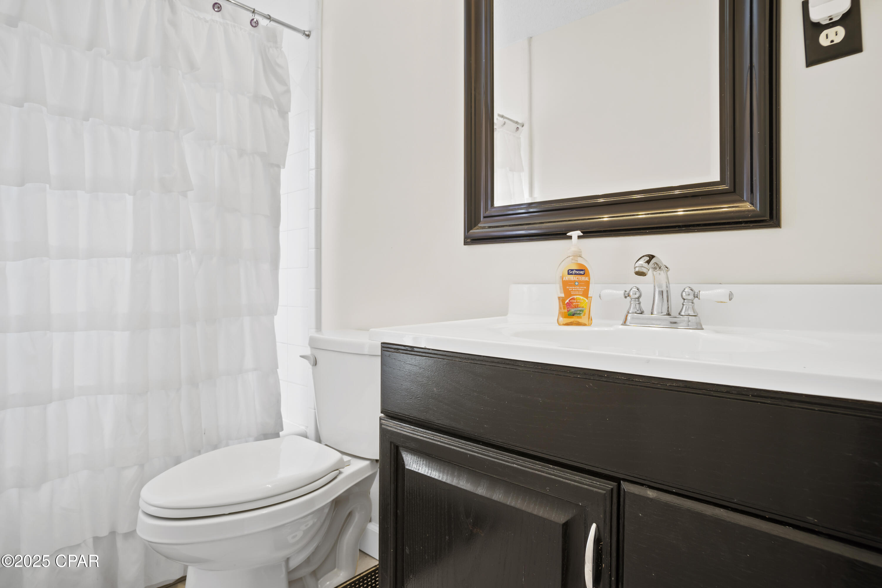 Image 33 For 585 Chigger Lane