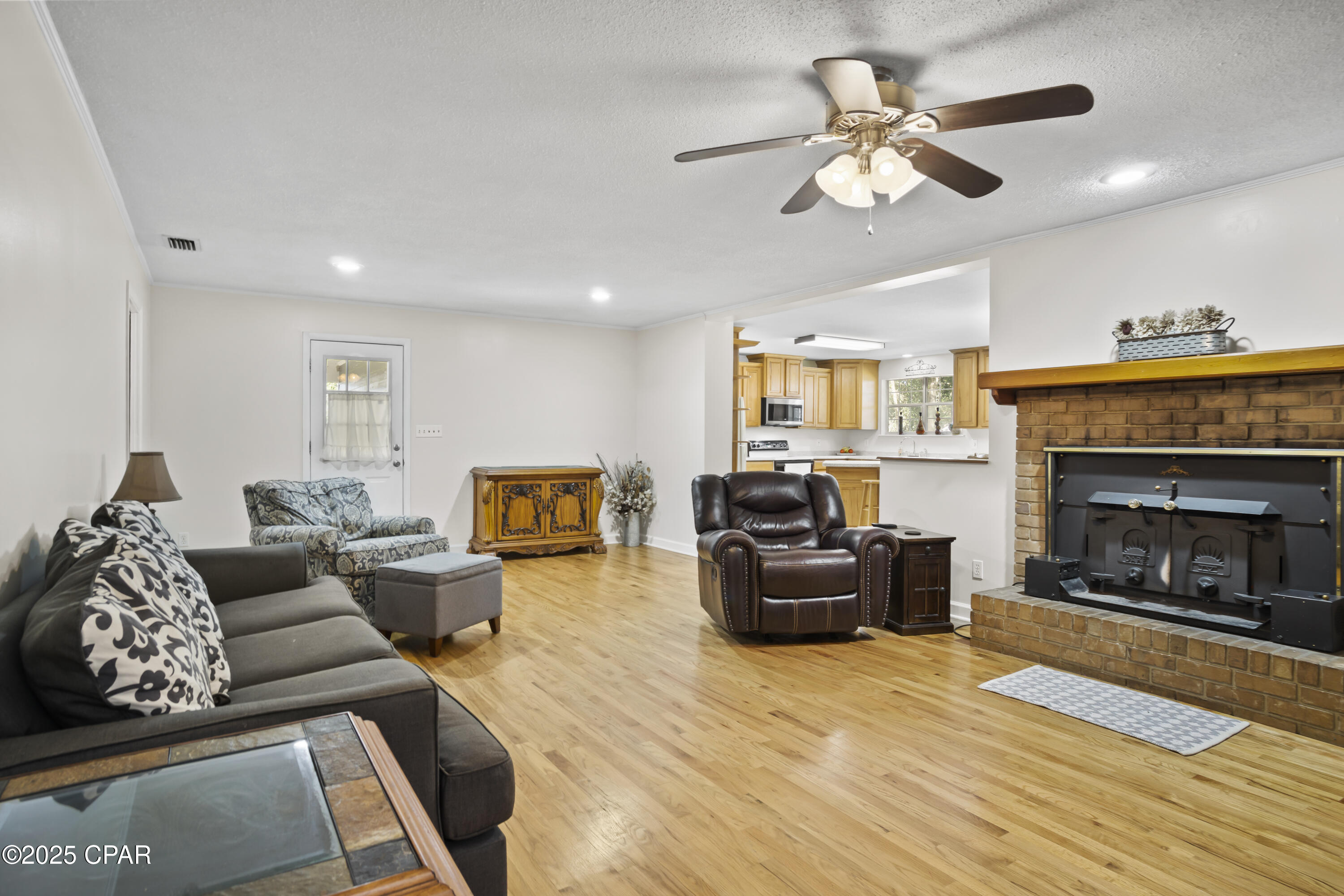 Image 34 For 585 Chigger Lane