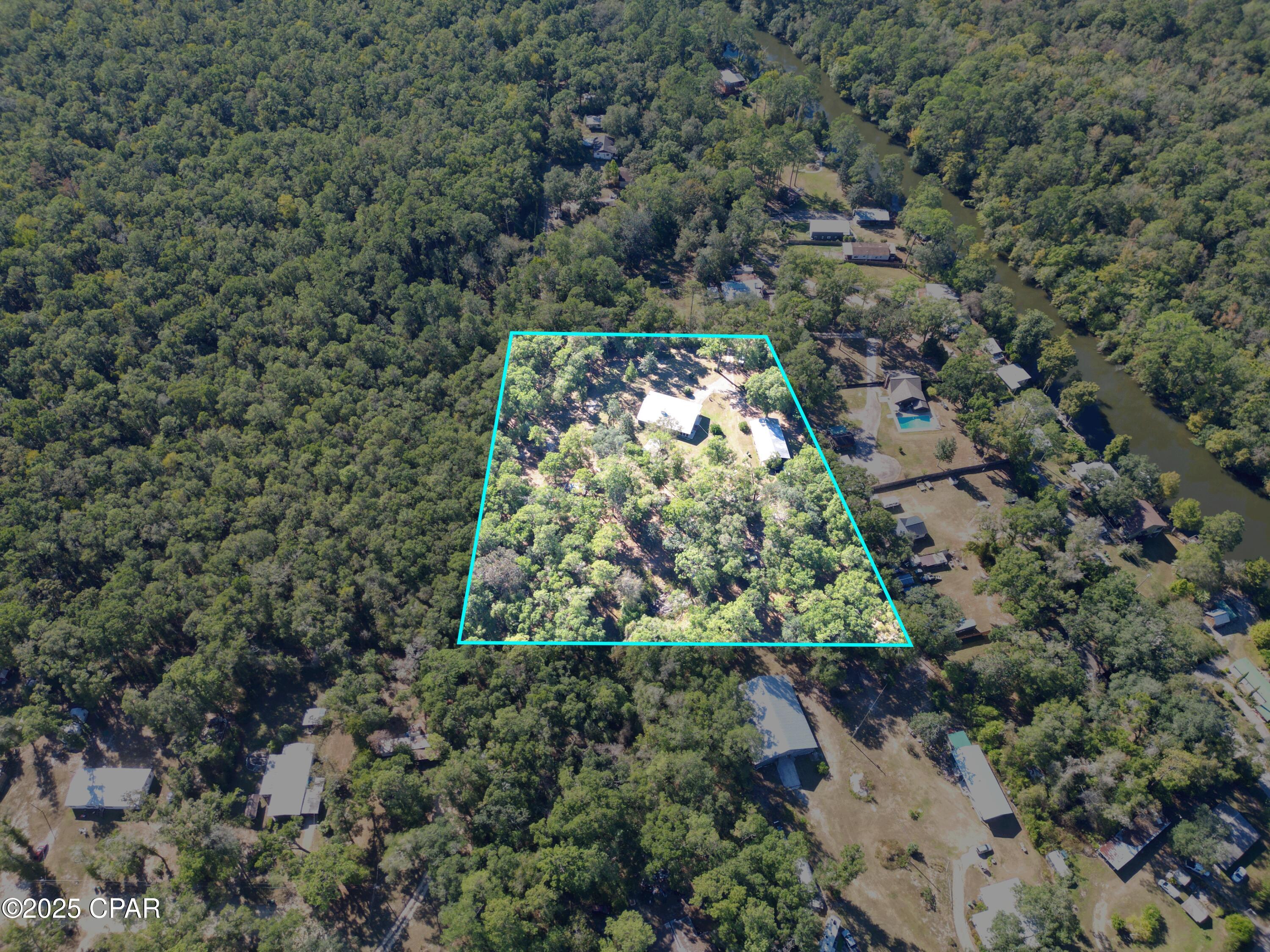 Listing photo id 47 for 585 Chigger Lane