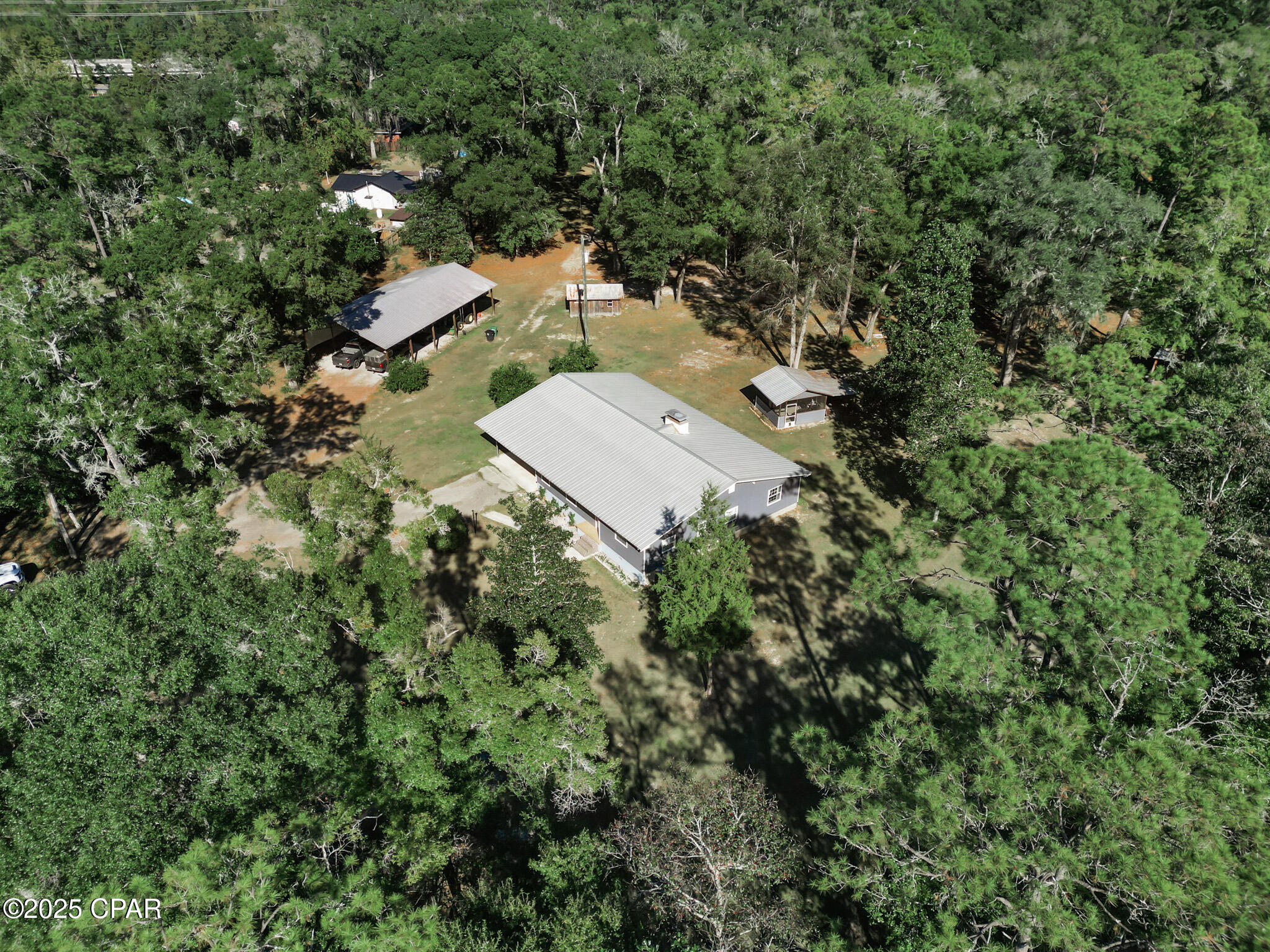 Listing photo id 63 for 585 Chigger Lane