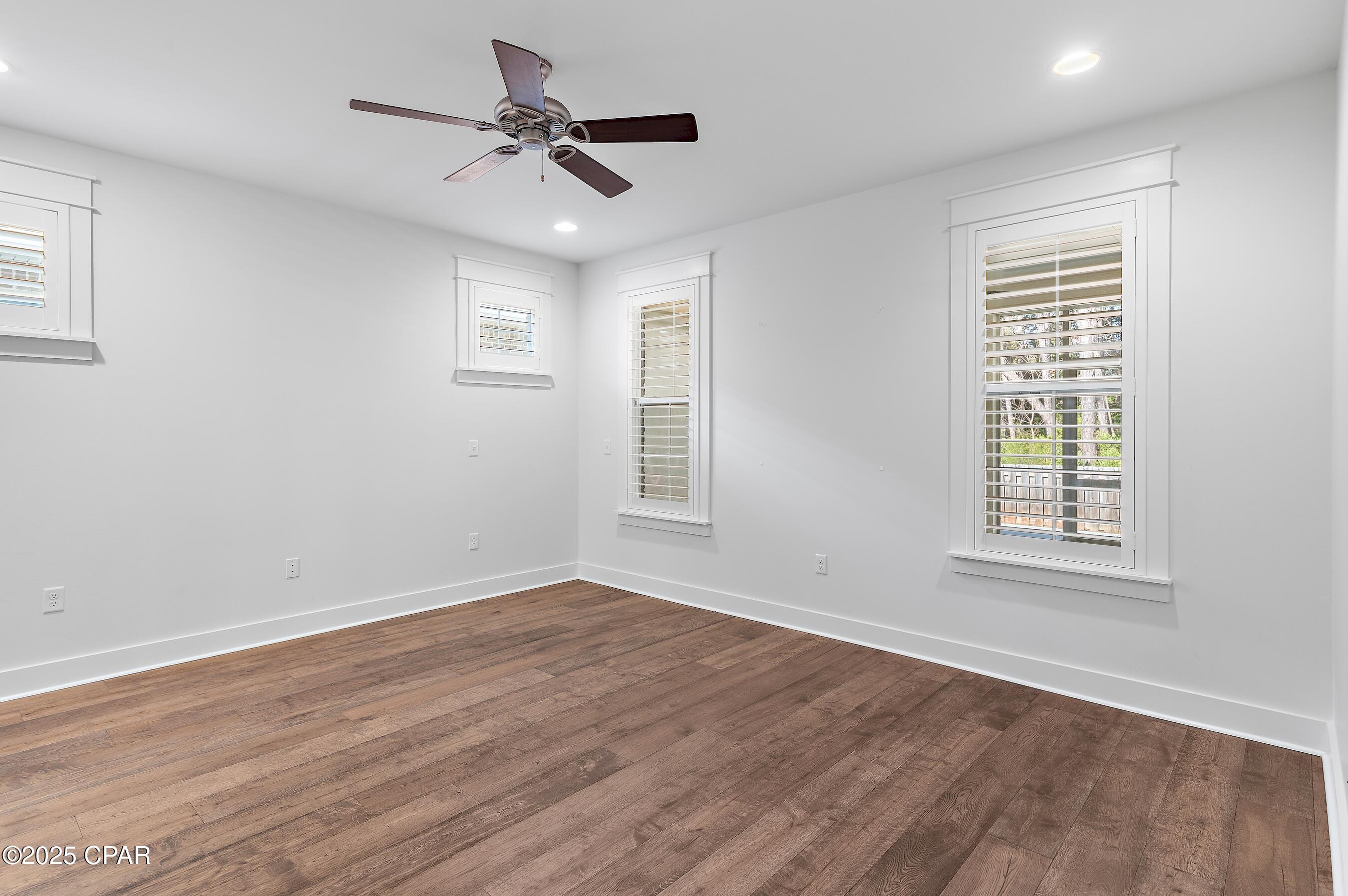 Image 22 For 298 Cobalt Lane