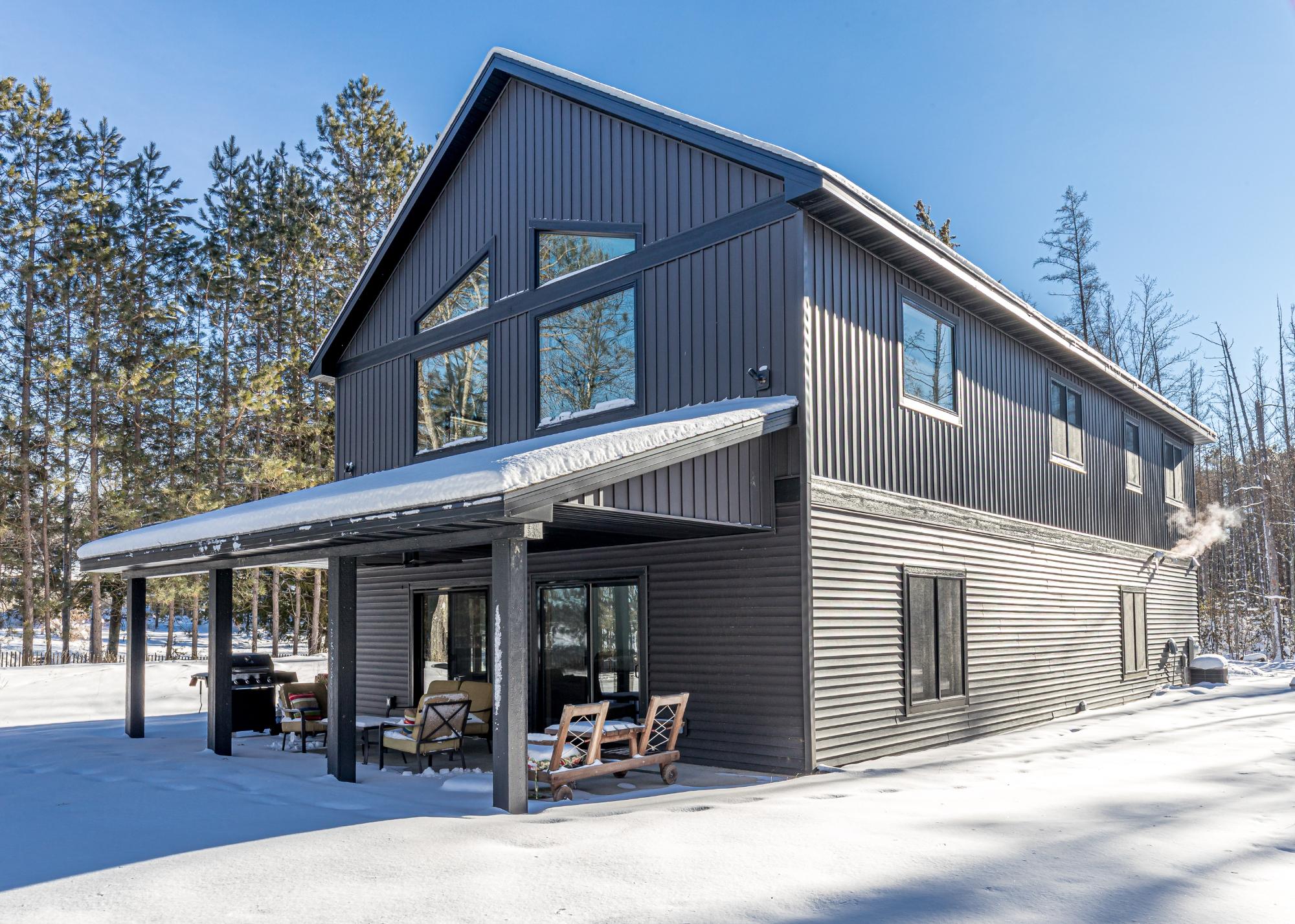 Shishebogama Lake house picture