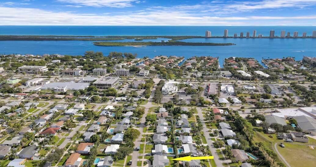 Homes for sale in North Palm Beach, FL | 424 Ebbtide Dr, North Palm Beach, FL 33408 | MLS# R11148626