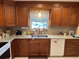 Homes for sale in Lake Worth, FL | 676 Laconia Circle #B, Lake Worth, FL 33467 | MLS# R11148627