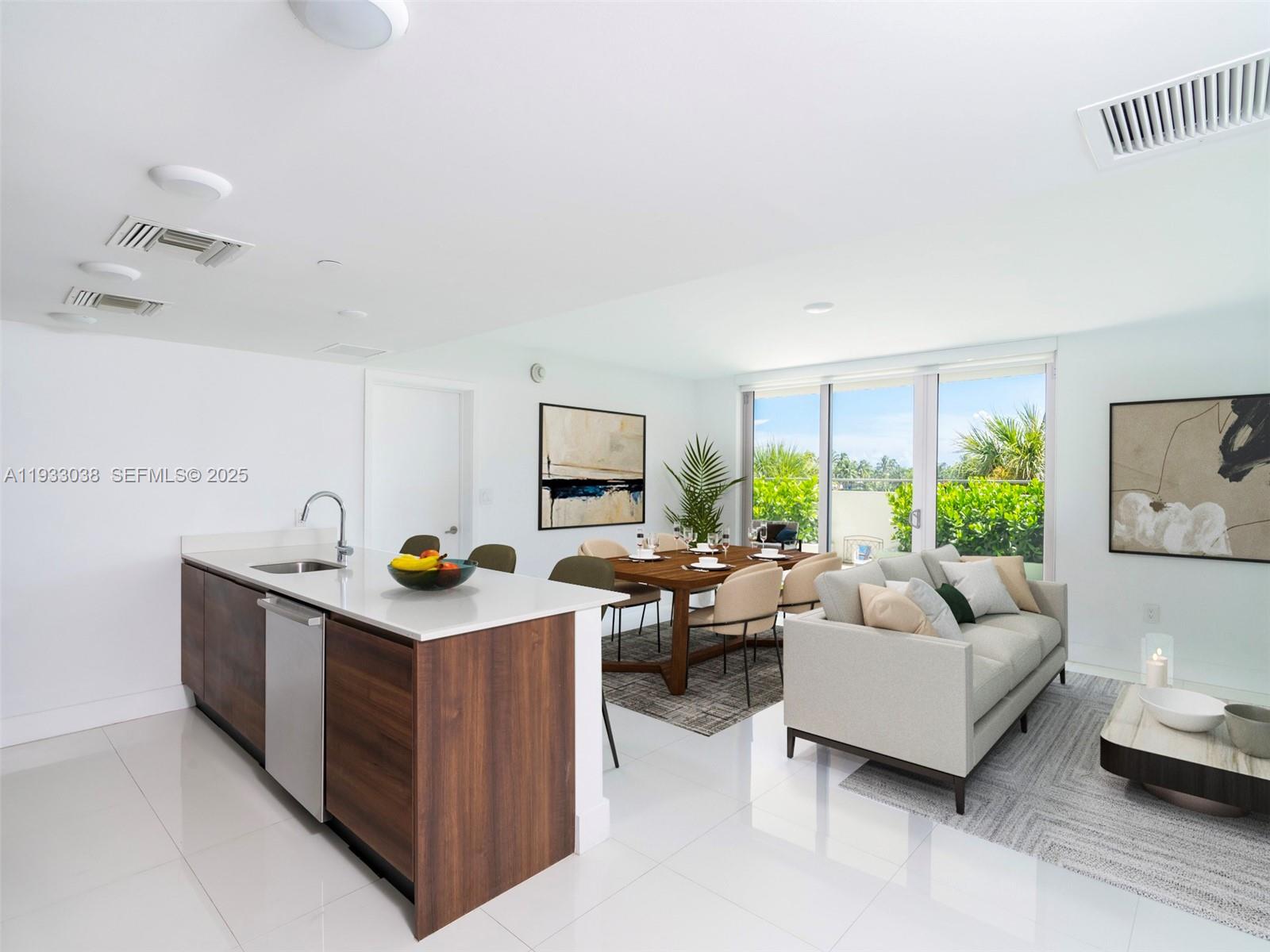 9261 E Bay Harbor Dr 305