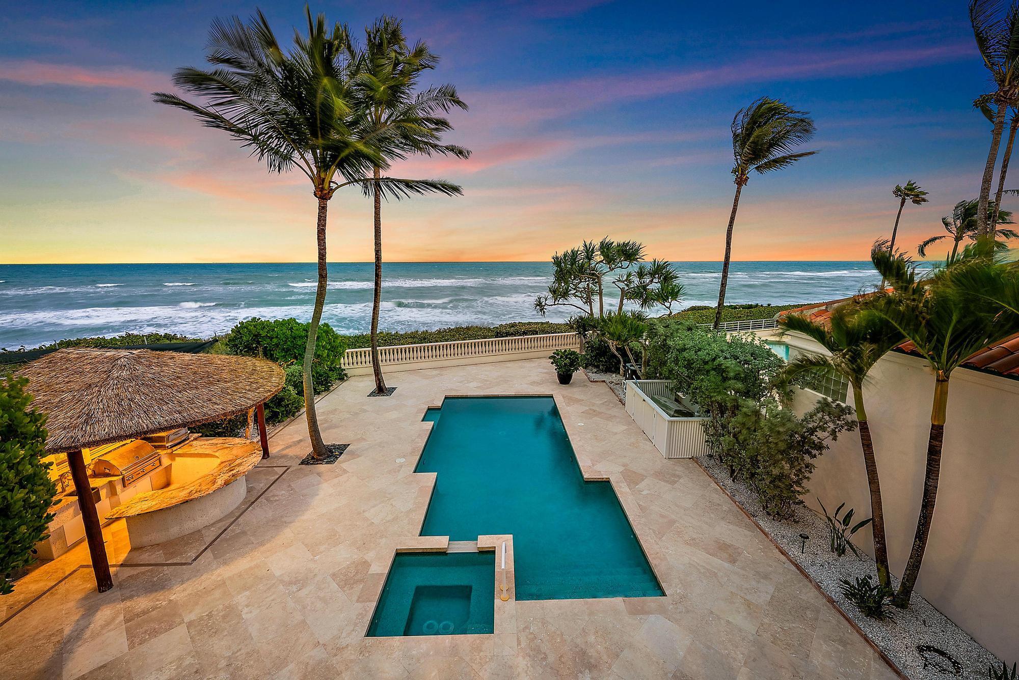 Seven Hundred Ocean Drive