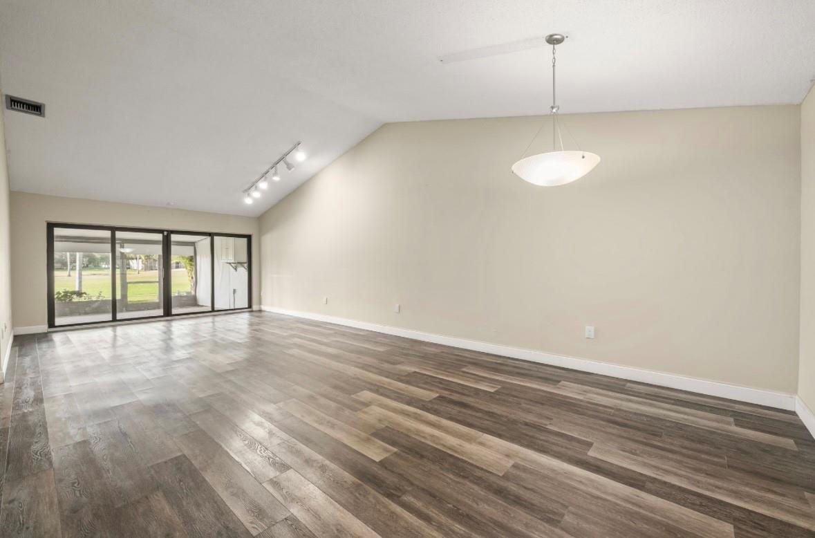 Homes for sale in Weston, FL | 370 Fairway Circle #13, Weston, FL 33326 | MLS# F10538097