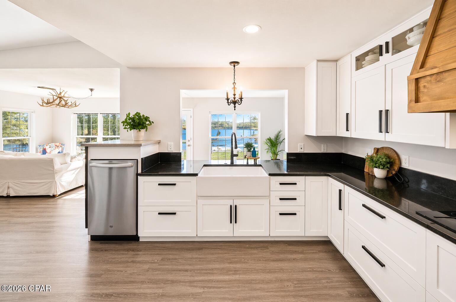 Image 6 For 7432 Chipewa Street