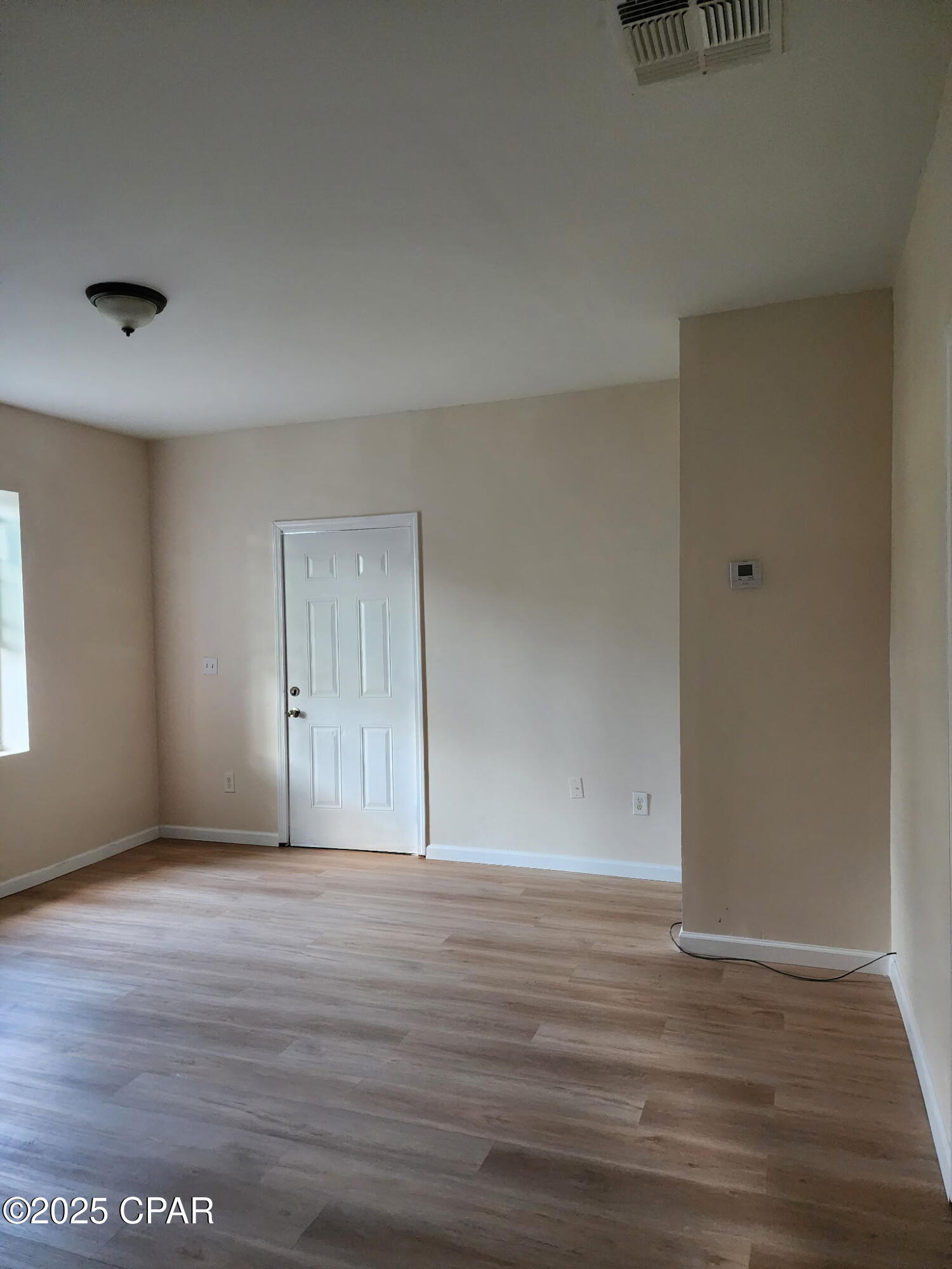 Image 5 For 705b Satsuma Avenue B