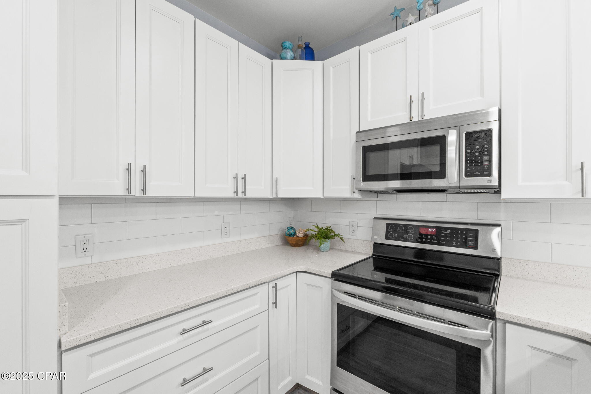 Image 9 For 2226 Joan Avenue 4