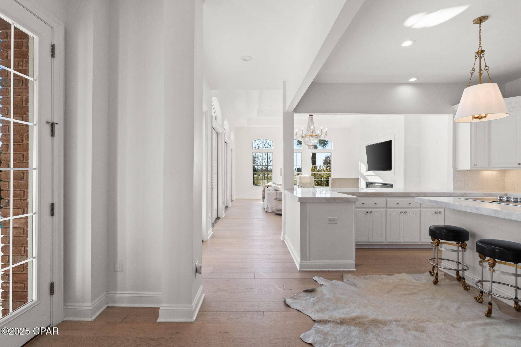 Listing photo id 14 for 1405 Country Club Drive