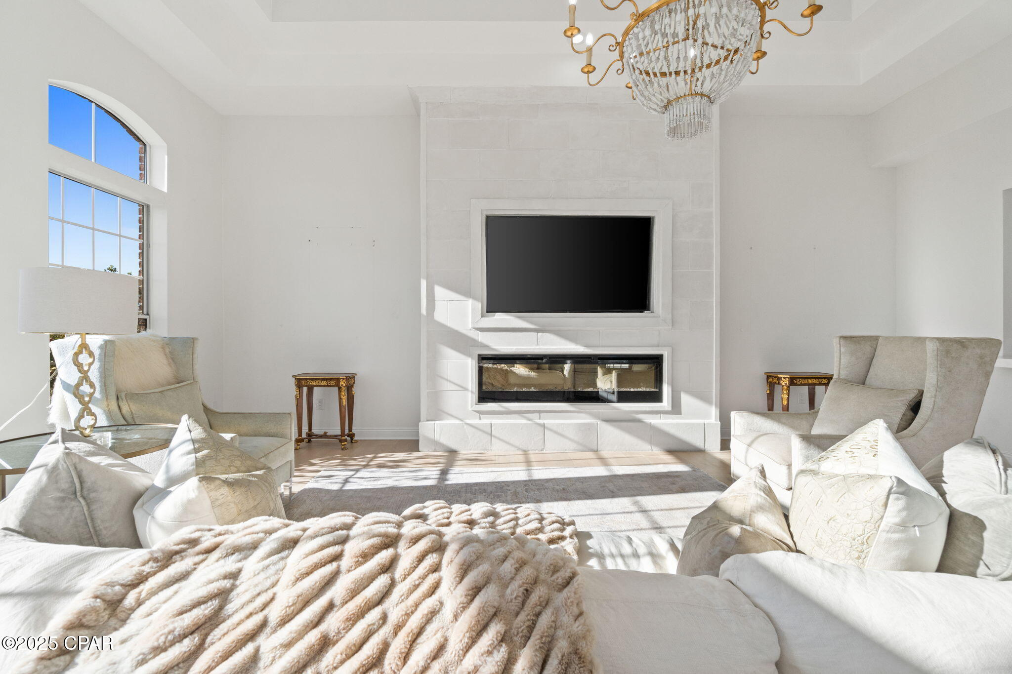 Listing photo id 24 for 1405 Country Club Drive