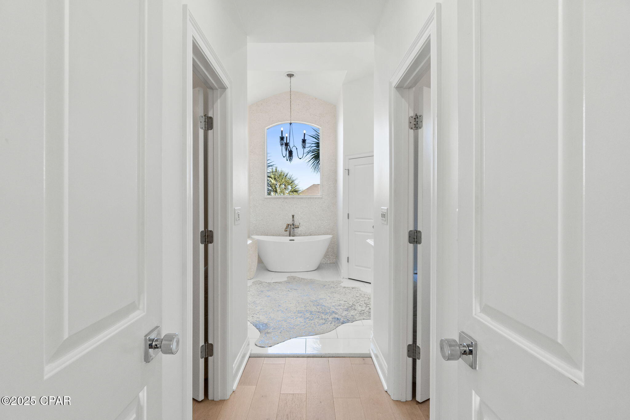 Listing photo id 36 for 1405 Country Club Drive