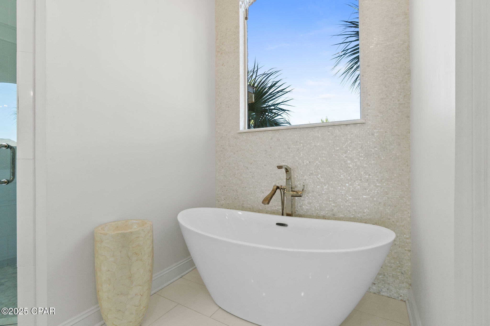 Image 40 For 1405 Country Club Drive