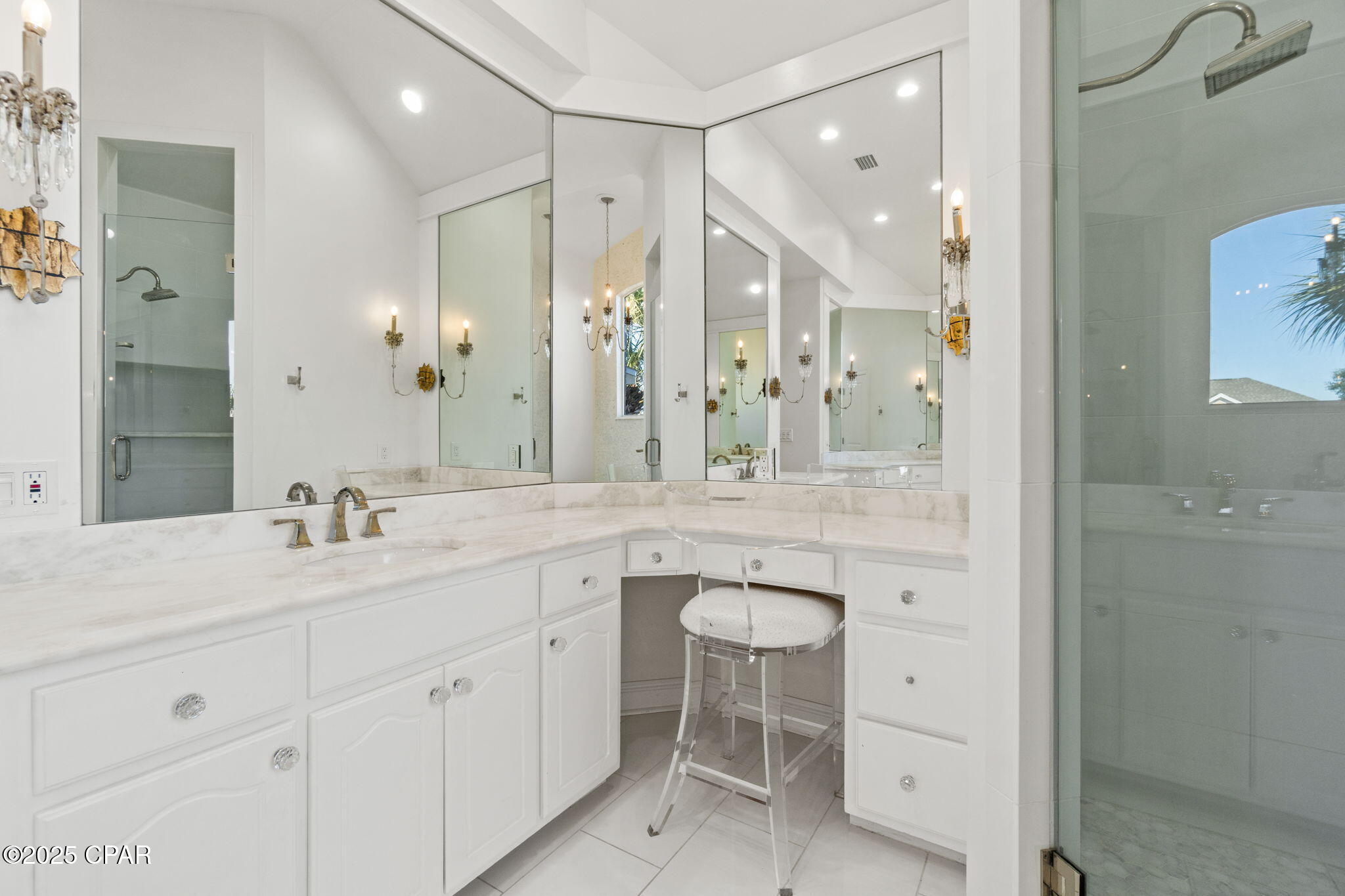 Image 44 For 1405 Country Club Drive