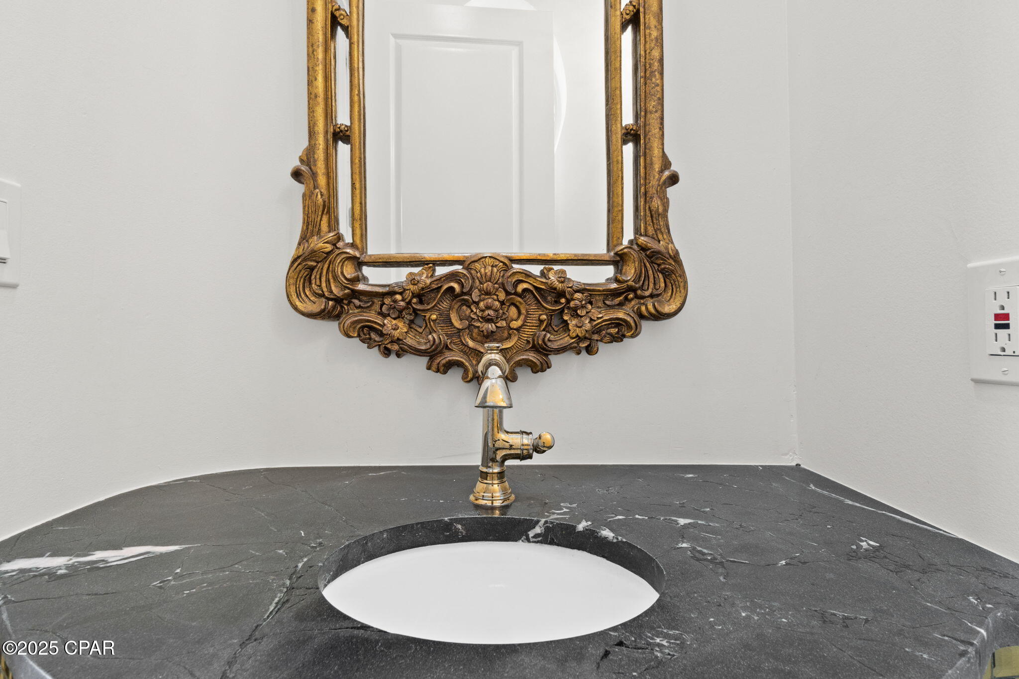 Image 8 For 1405 Country Club Drive