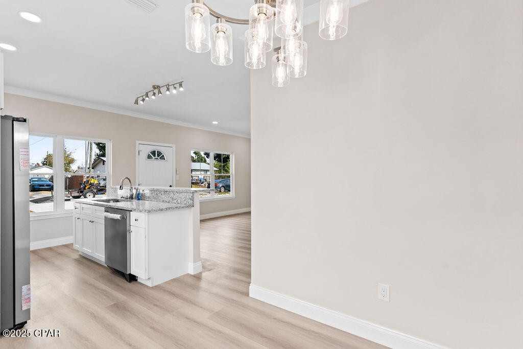 Image 12 For 2204 8th Street