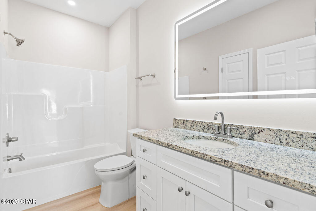 Image 15 For 2204 8th Street