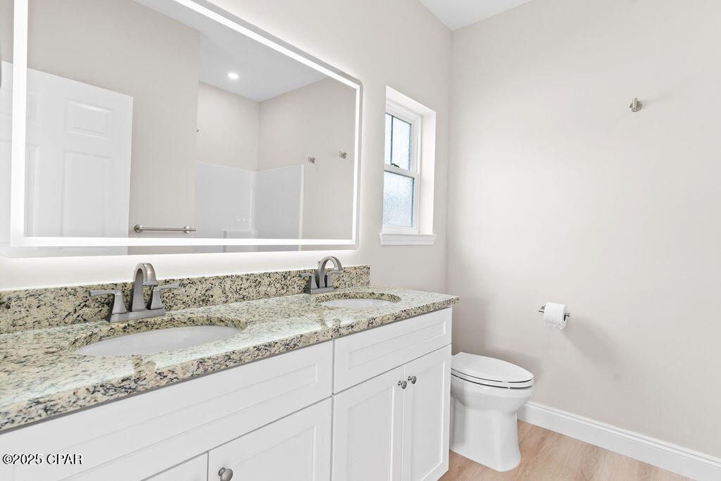 Image 20 For 2204 8th Street