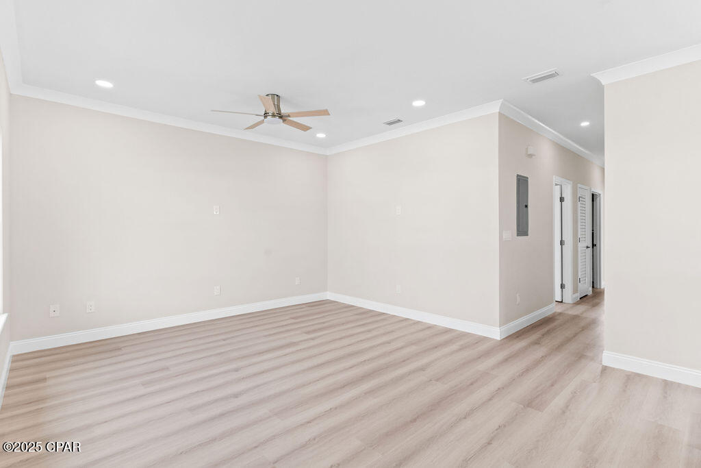 Image 6 For 2204 8th Street