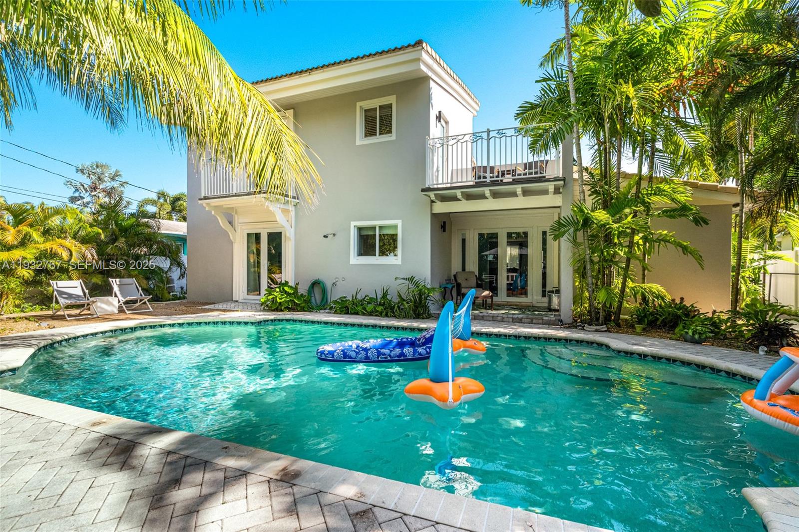517 2nd Pl, Dania Beach, Florida 33004