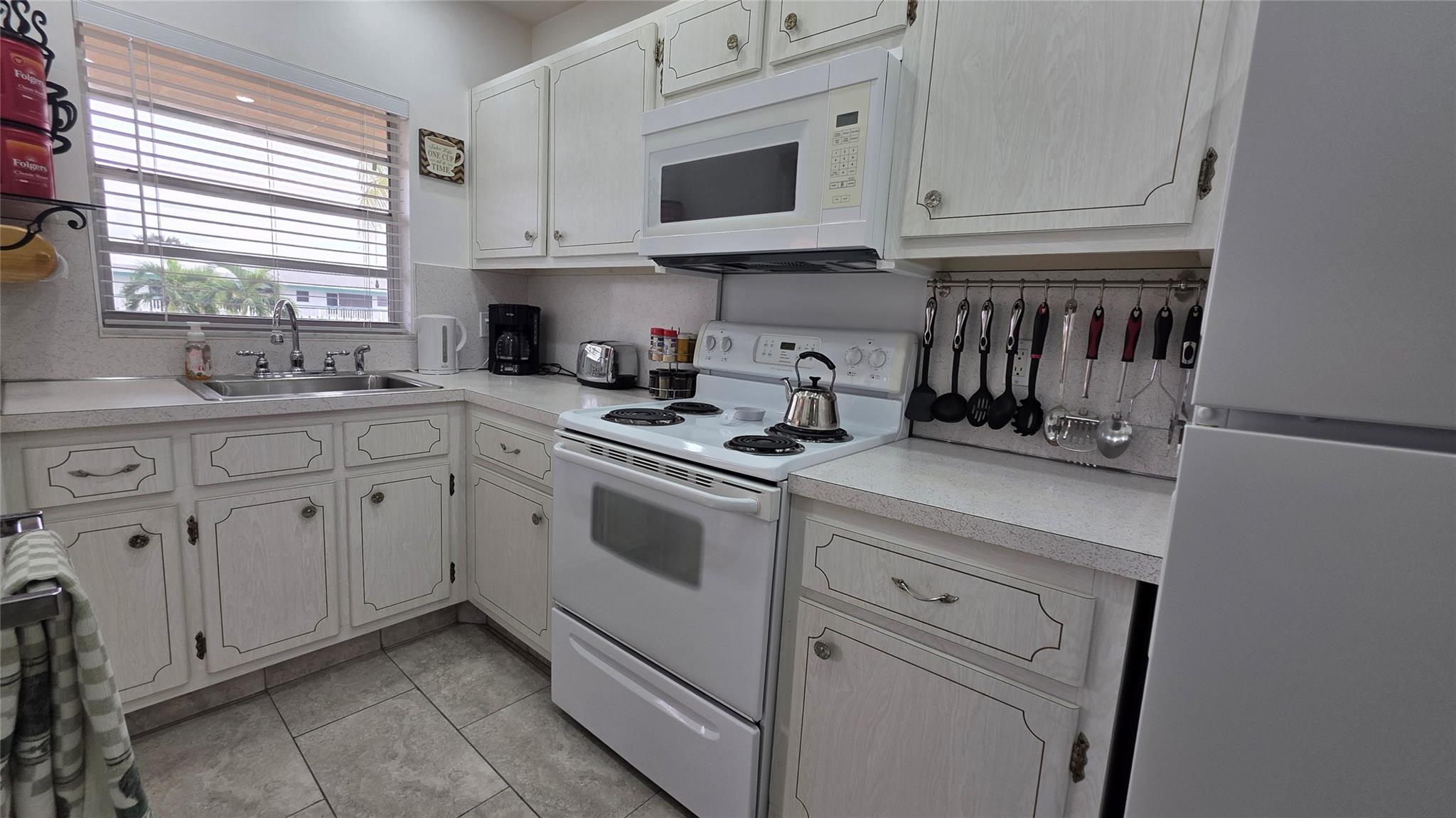 Homes for sale in Hollywood, FL | 5300 Washington St #L338, Hollywood, FL 33021 | MLS# F10541910