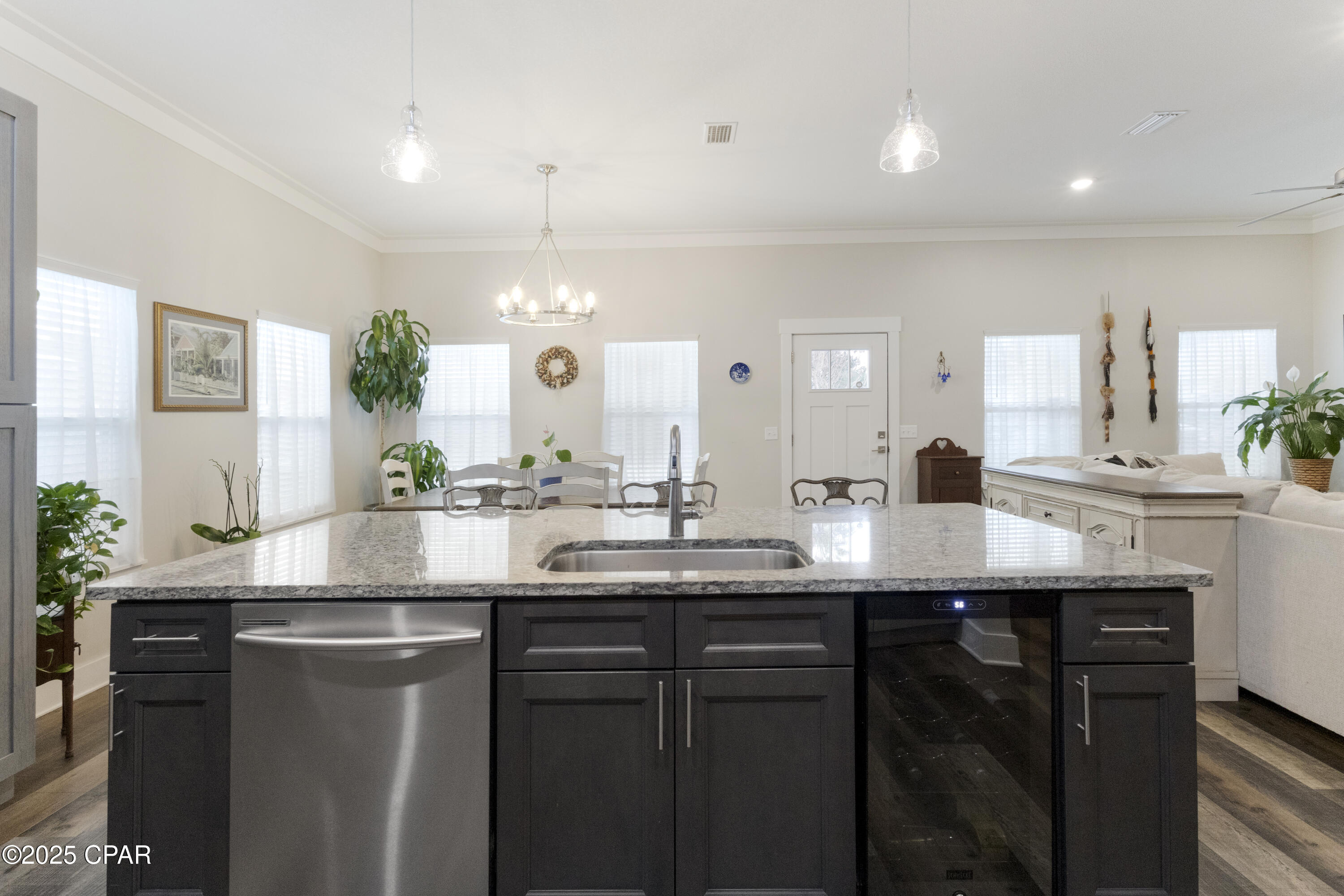 Image 12 For 207 San Gabriel Street