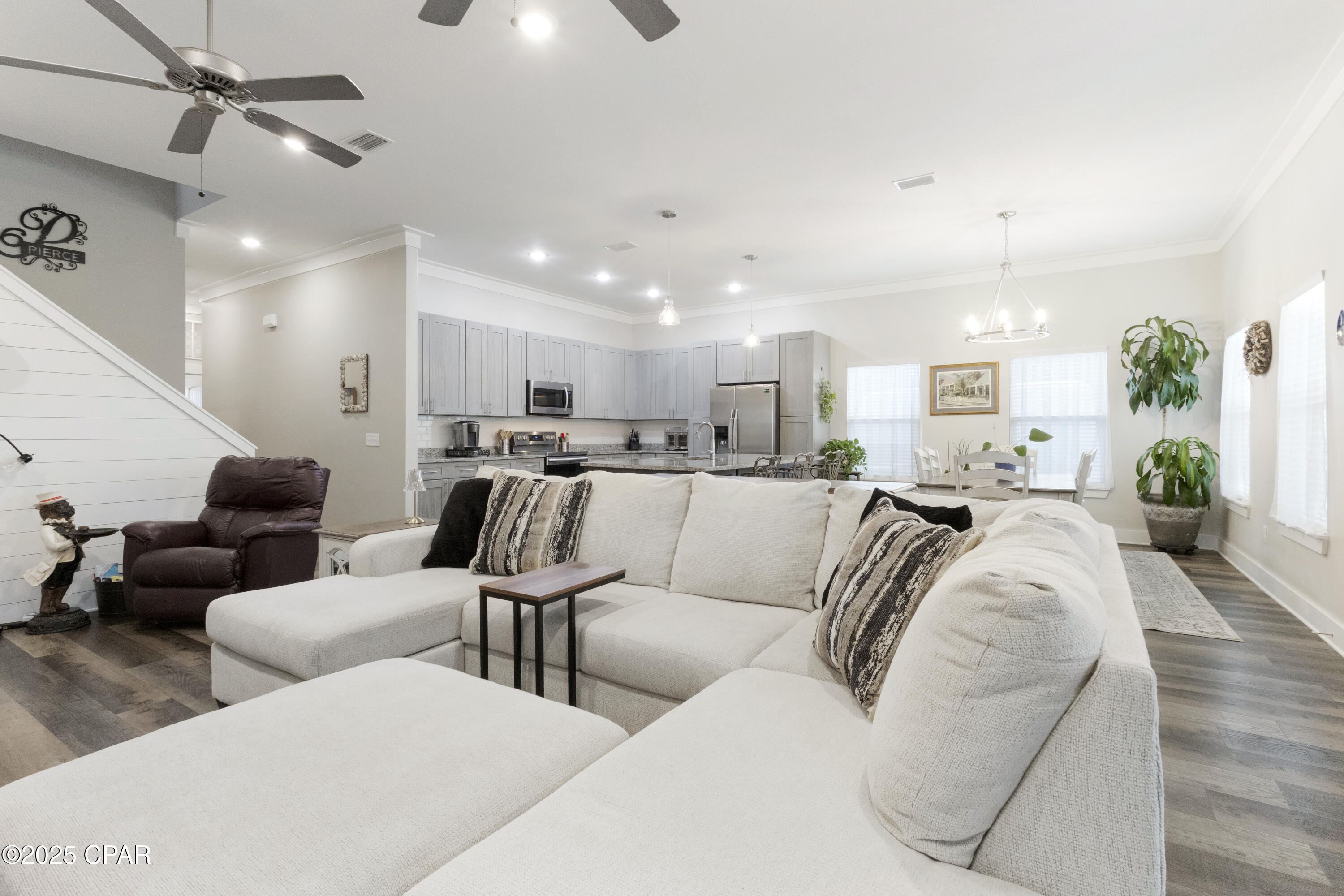 Image 7 For 207 San Gabriel Street