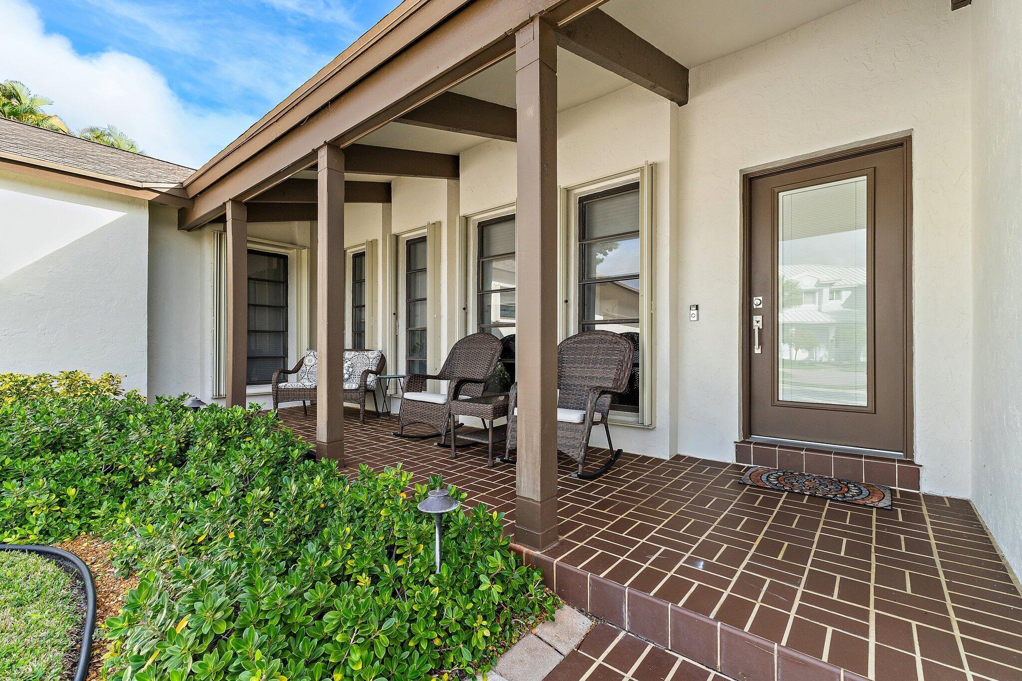 Homes for sale in Tequesta, FL | 348 River Dr, Tequesta, FL 33469 | MLS# R11148864