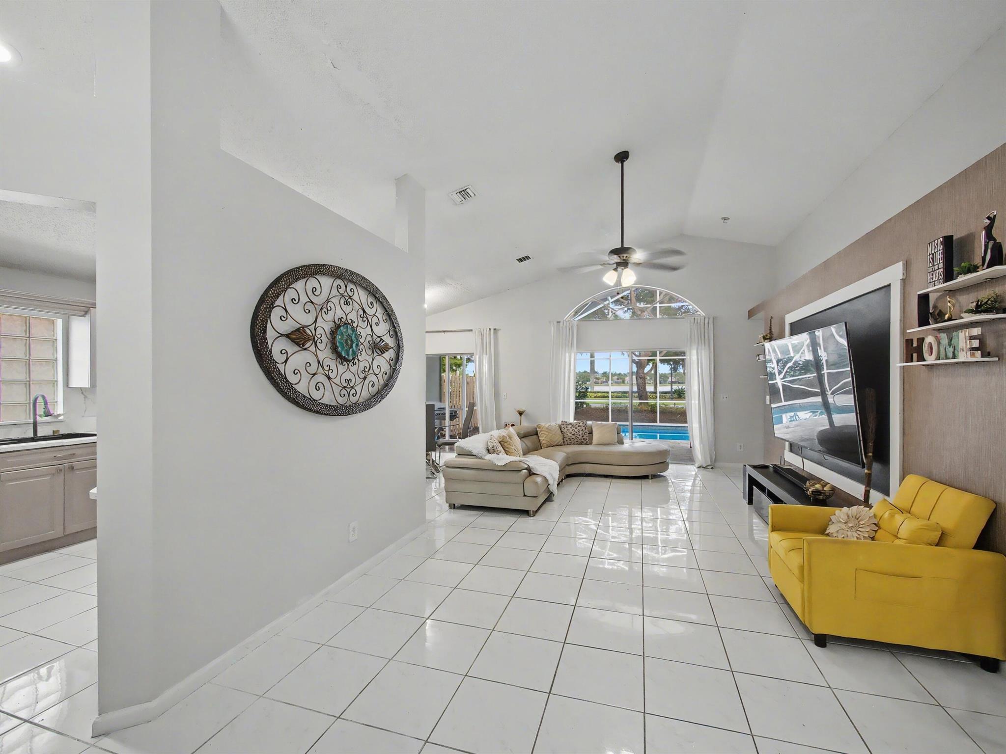 Homes for sale in Wellington, FL | 1971 Oak Berry Circle, Wellington, FL 33414 | MLS# R11148802