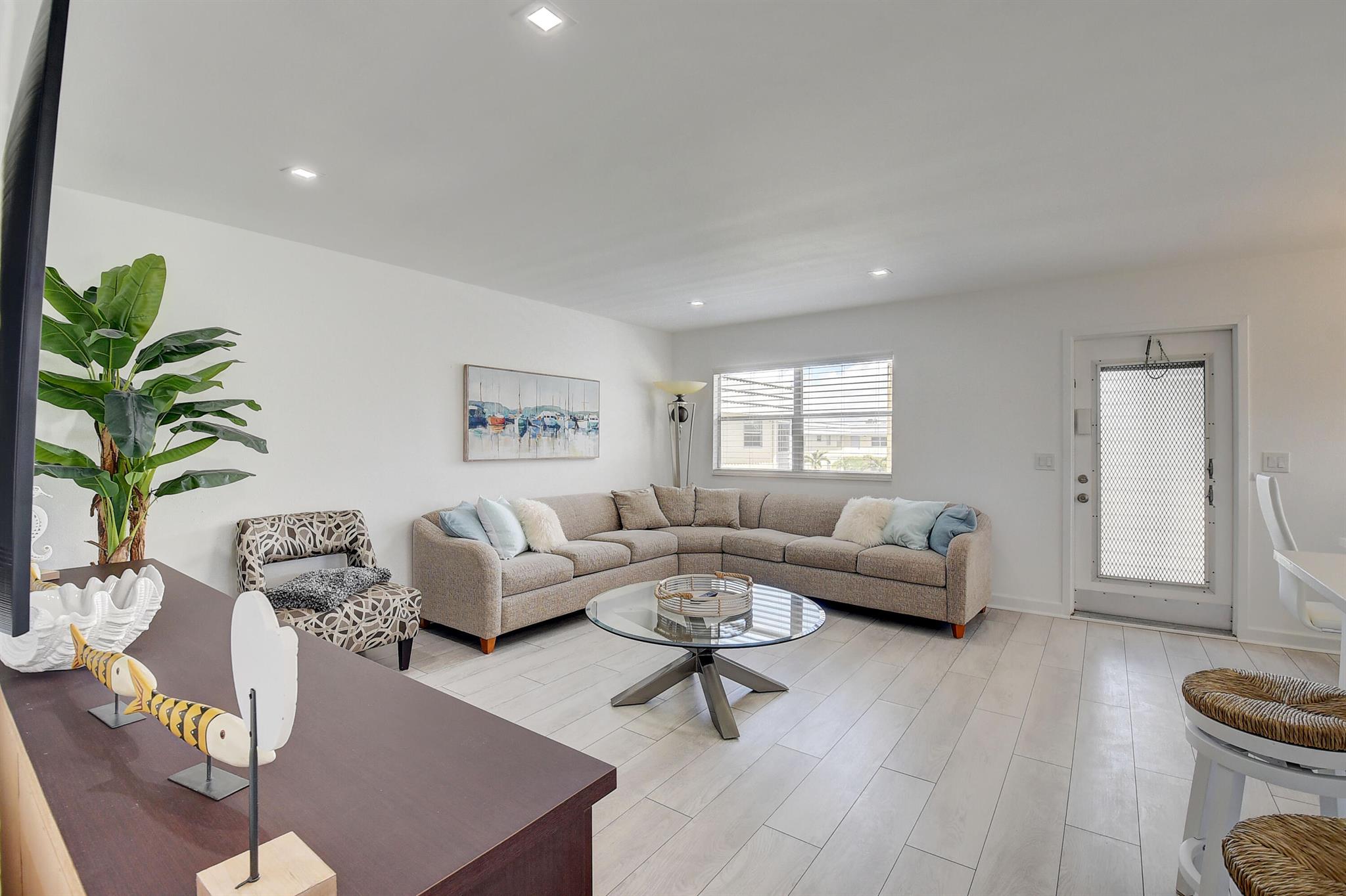 Homes for sale in Delray Beach, FL | 461 N Brittany J, Delray Beach, FL 33446 | MLS# R11148936