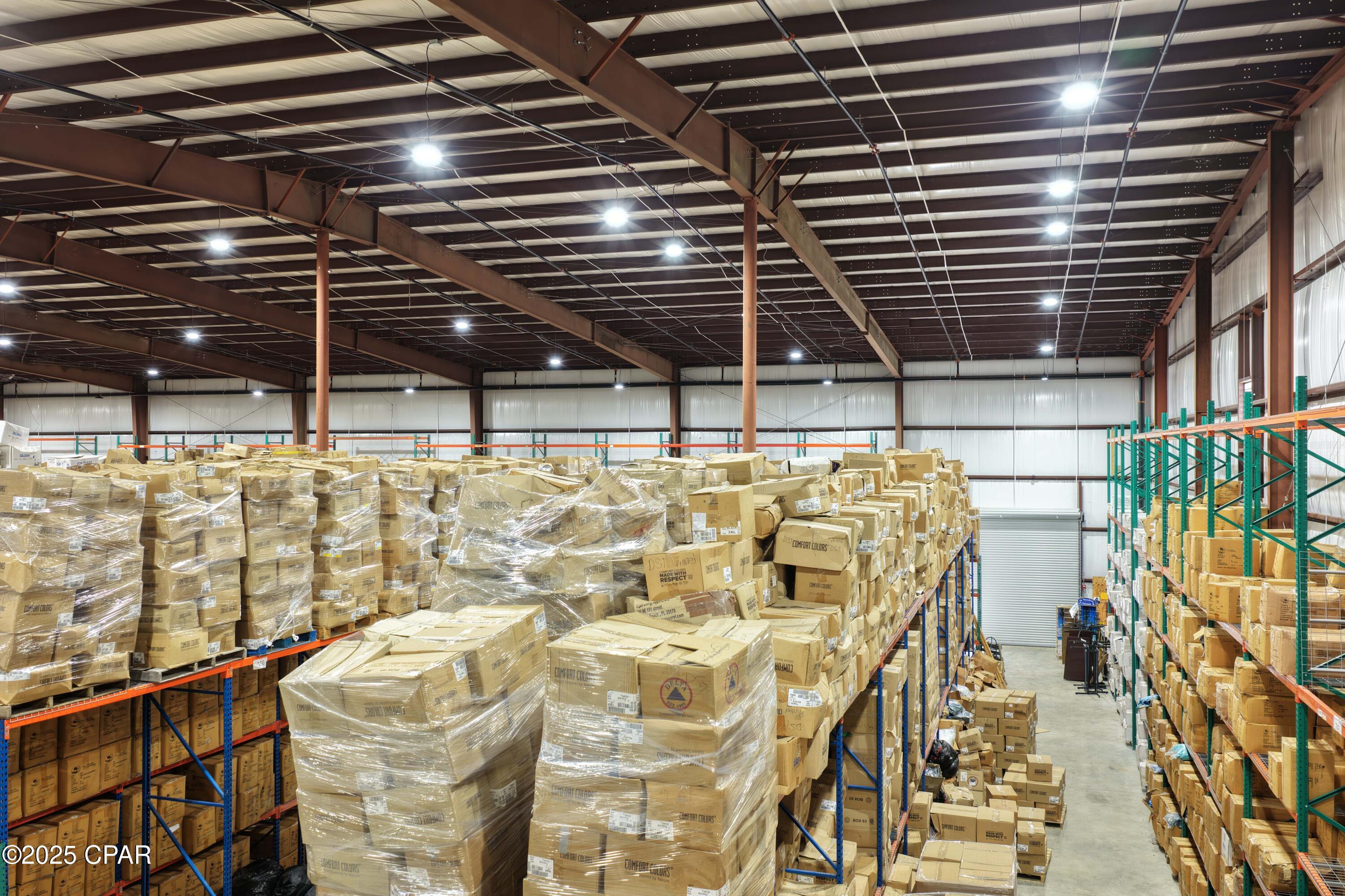 Listing photo id 25 for 109 Estes Place