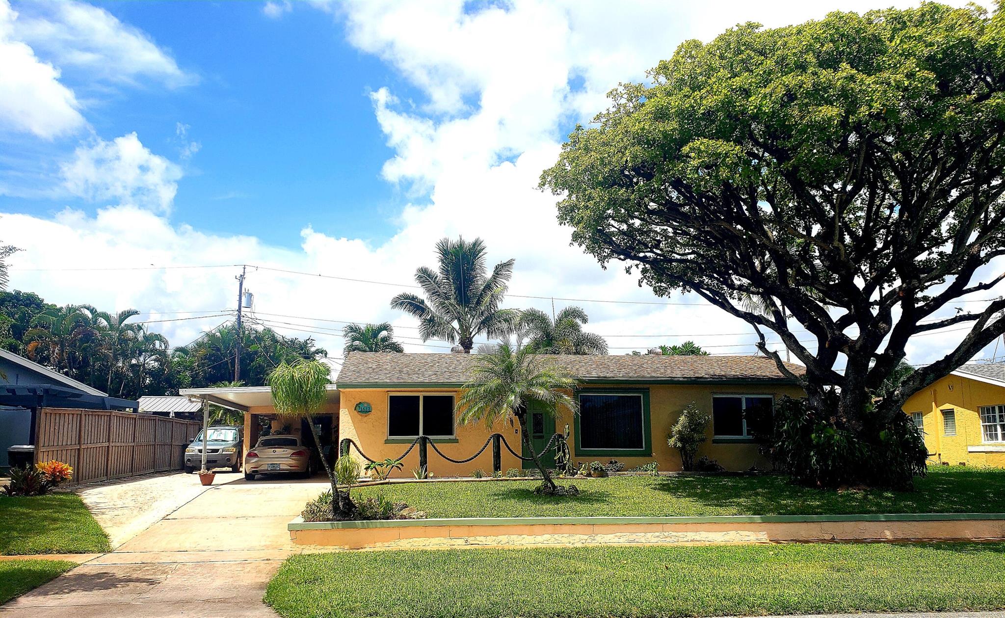 Homes for sale in Lake Worth, FL | 1613 Nanette Court, Lake Worth, FL 33461 | MLS# R11148941