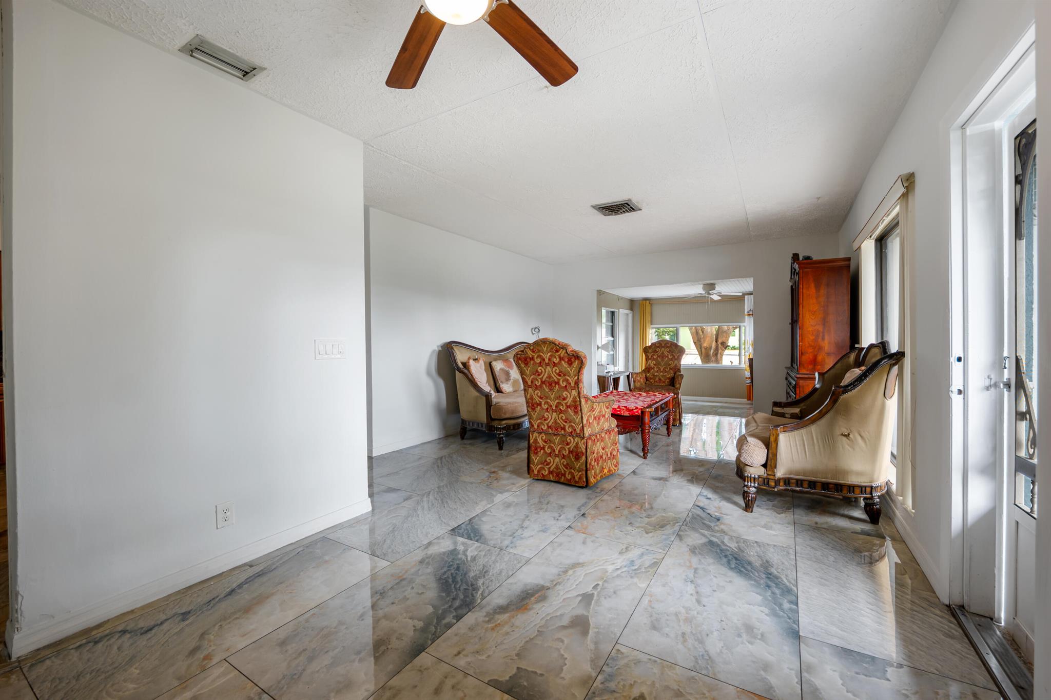 Homes for sale in Lantana, FL | 1403 W Broome Street, Lantana, FL 33462 | MLS# R11148974