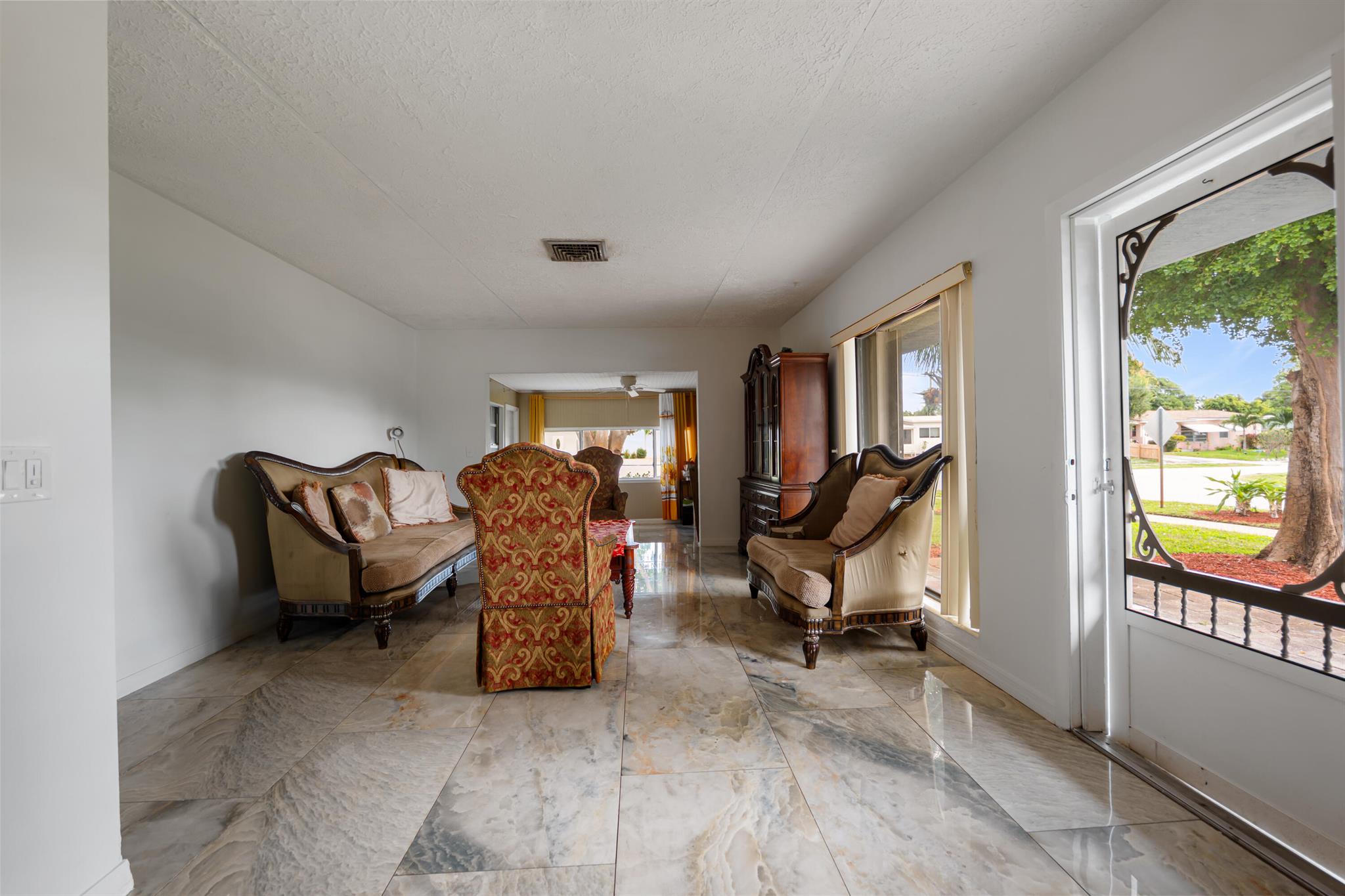 Homes for sale in Lantana, FL | 1403 W Broome Street, Lantana, FL 33462 | MLS# R11148974