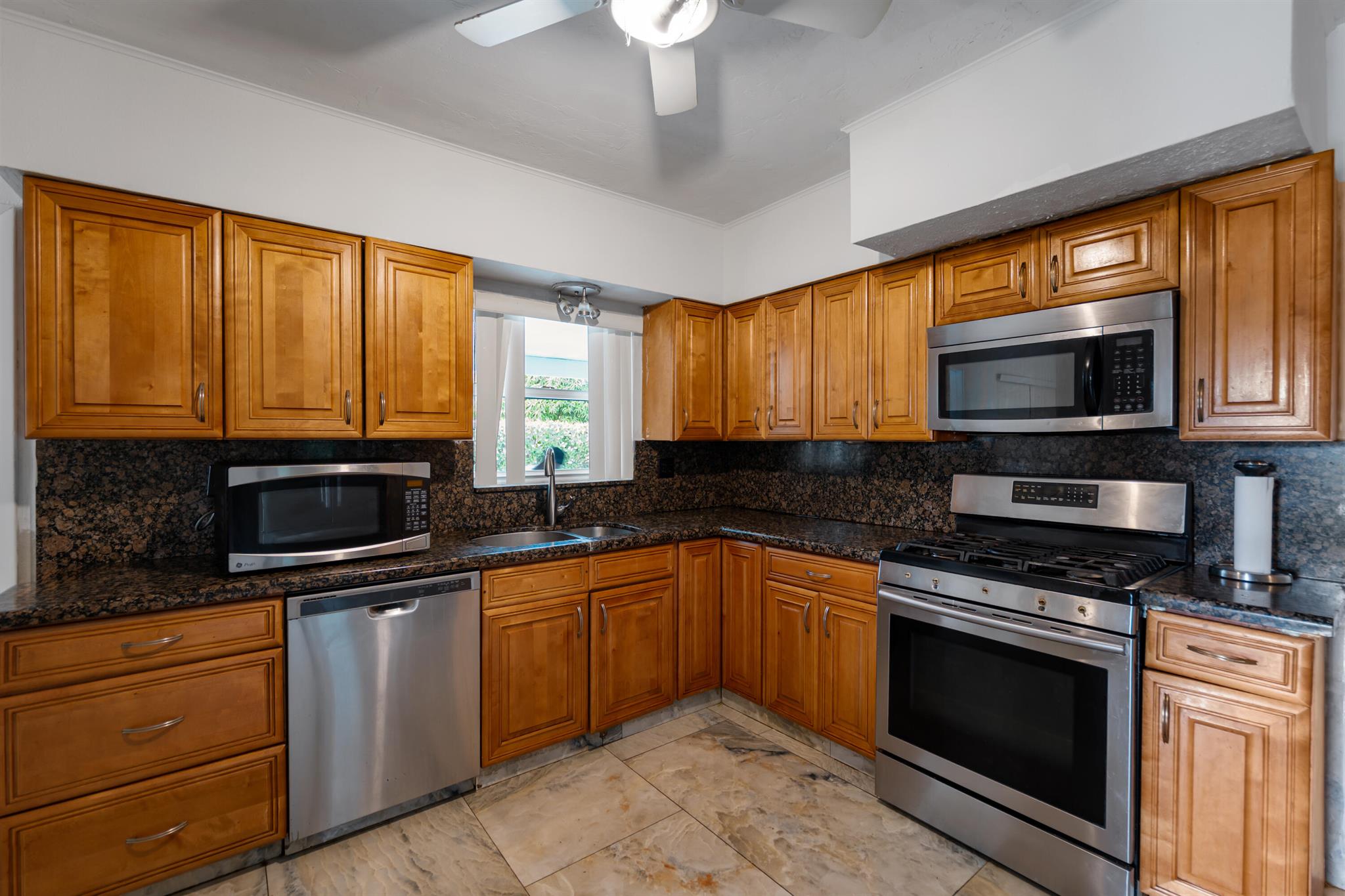 Homes for sale in Lantana, FL | 1403 W Broome Street, Lantana, FL 33462 | MLS# R11148974