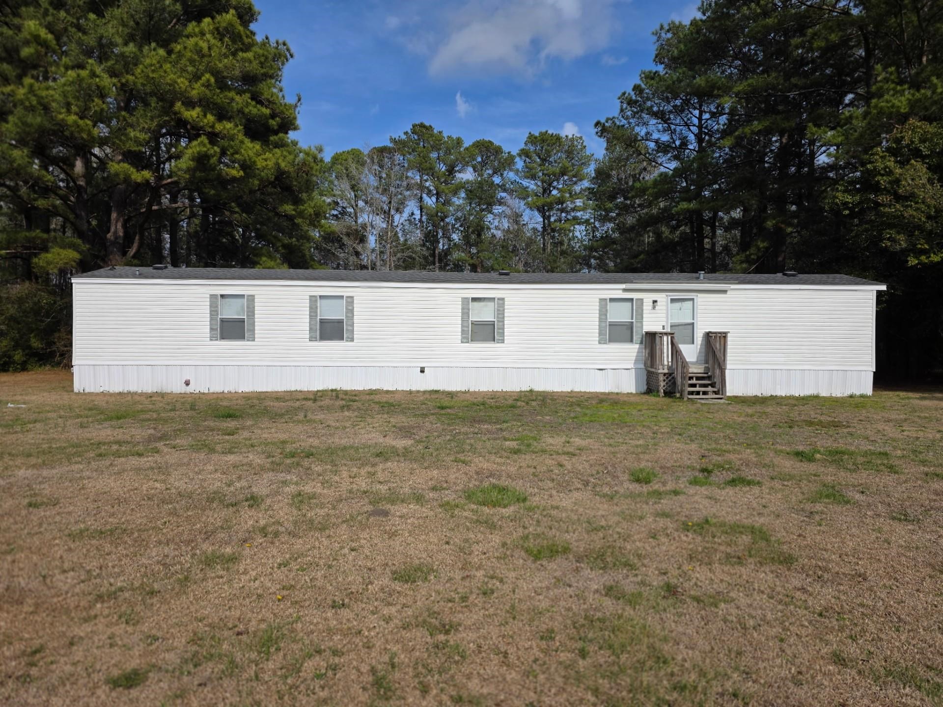 762 West Bear Grass Rd. Longs, SC 29568