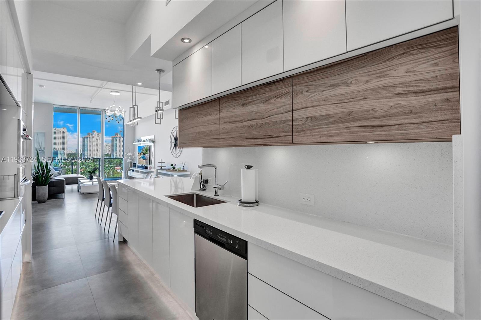 Uptown Marina Lofts Condo