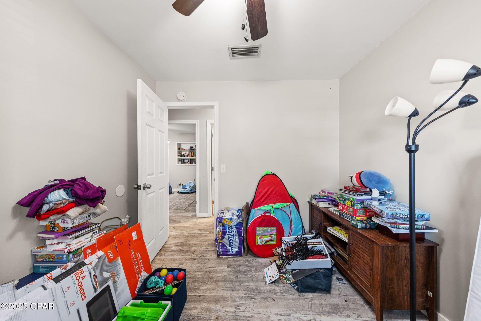 Image 17 For 1710 Drake Avenue