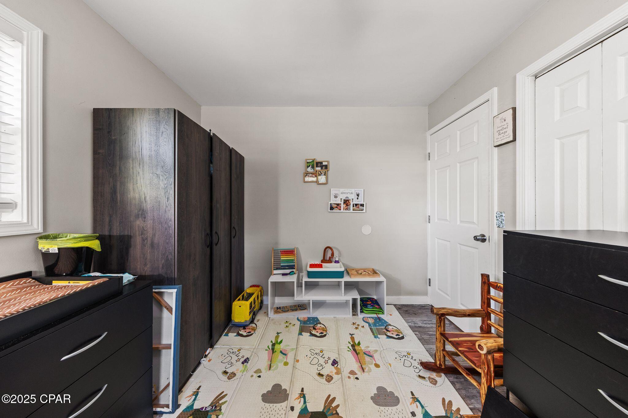 Image 20 For 1710 Drake Avenue