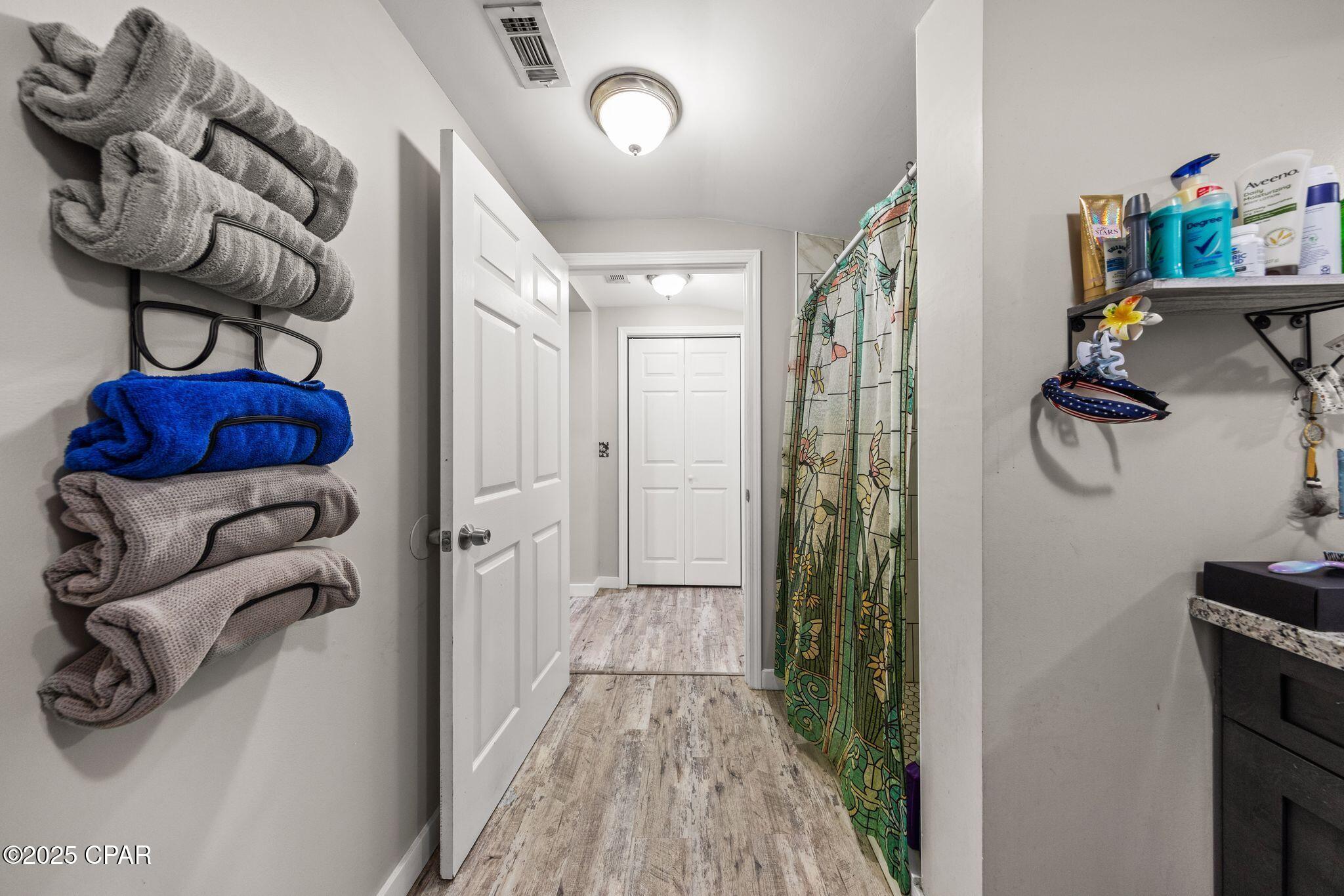 Image 28 For 1710 Drake Avenue