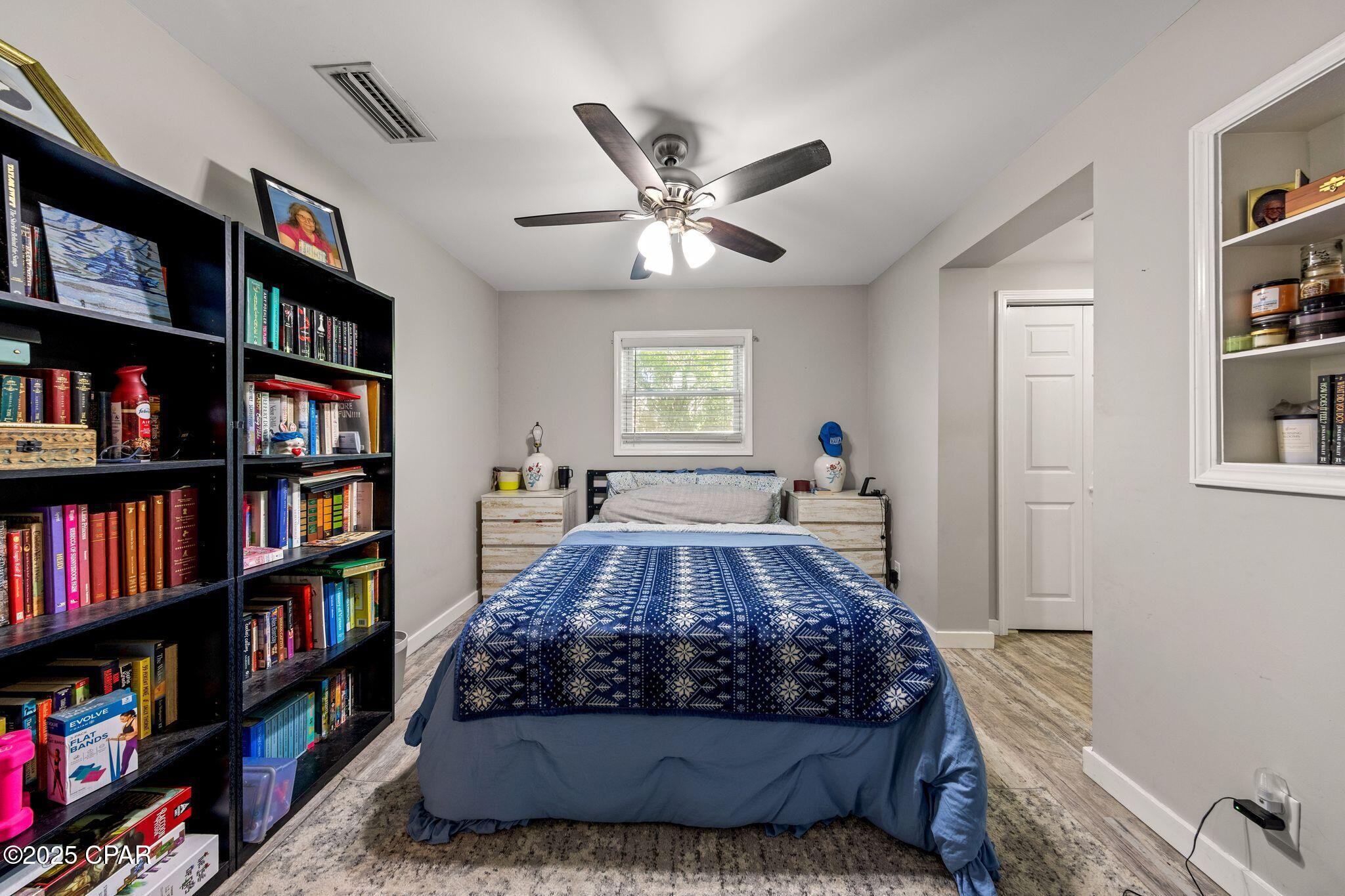 Image 30 For 1710 Drake Avenue