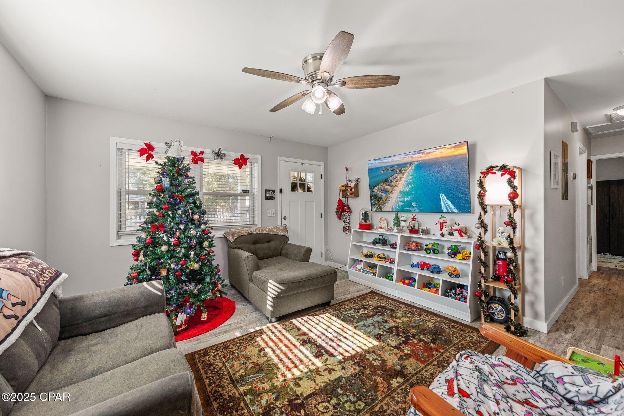 Image 6 For 1710 Drake Avenue