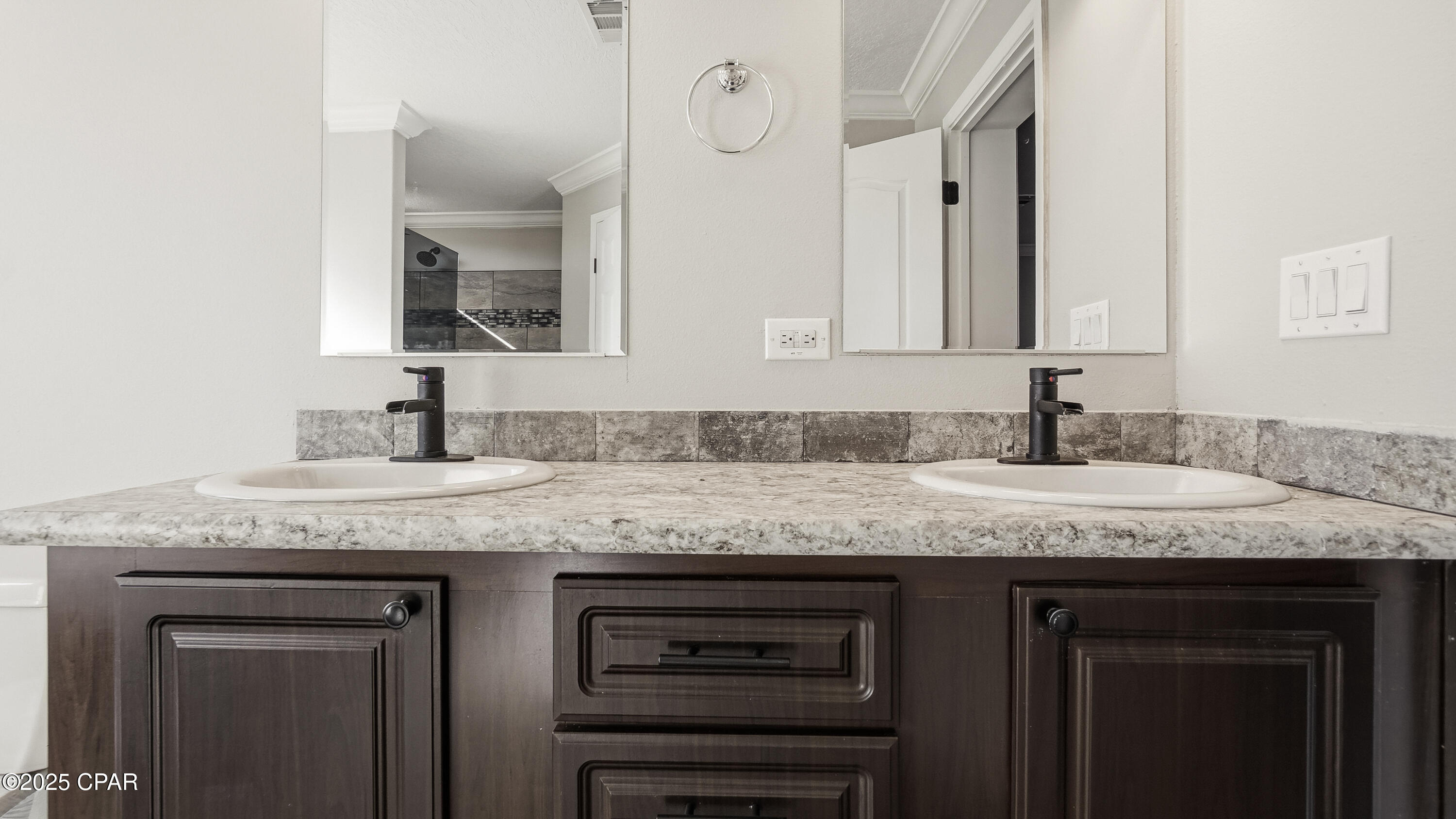 Image 19 For 5375 Suncrest Road