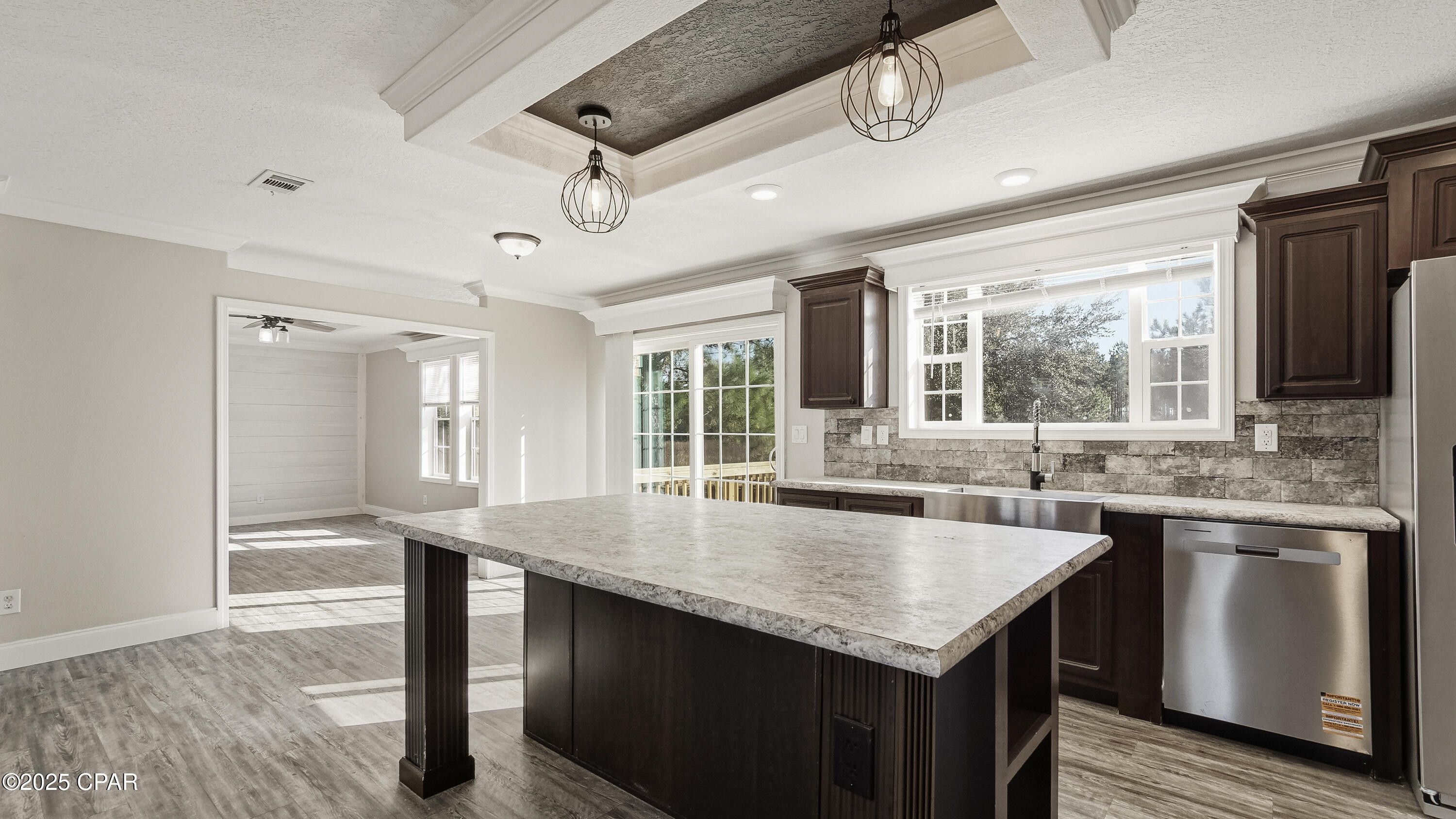 Image 9 For 5375 Suncrest Road