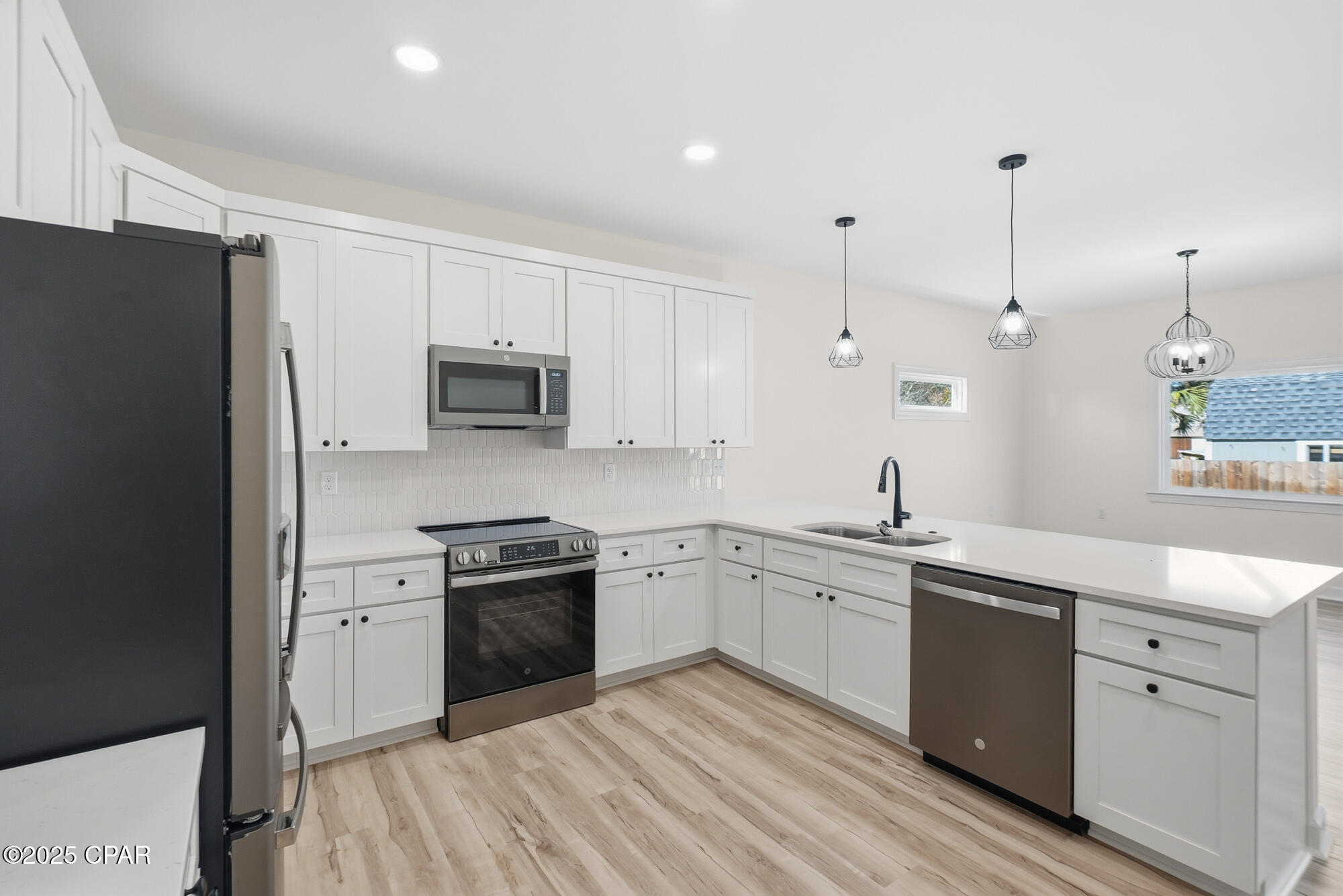 Image 10 For 6517 Pine Drive