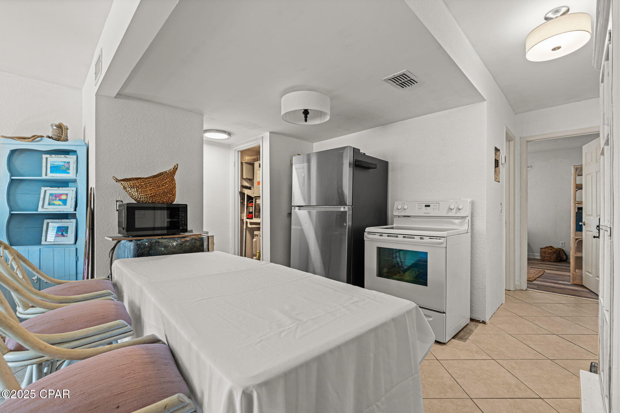 Image 8 For 6909 Lagoon Drive F3