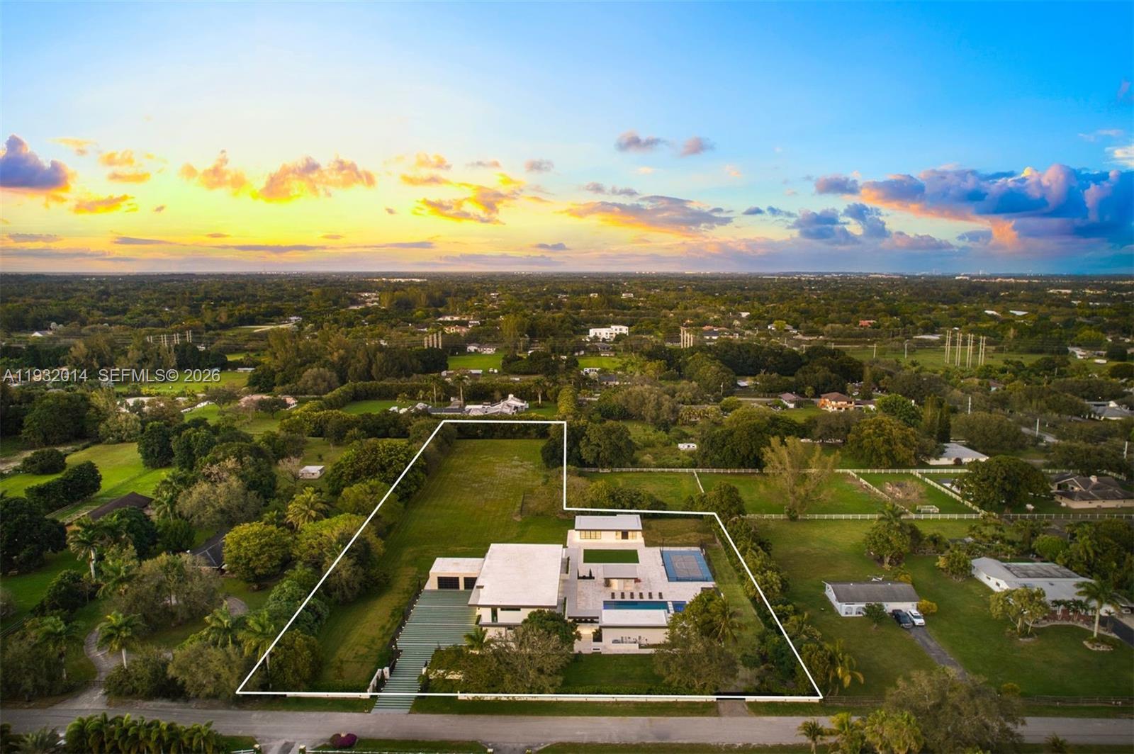 Additional living spaces at 17841 70th Pl - Luxury Estate in Southwest Ranches