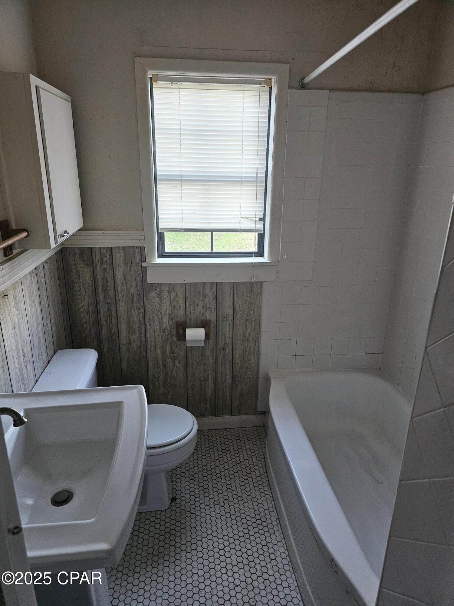 Image 15 For 768 Main Street